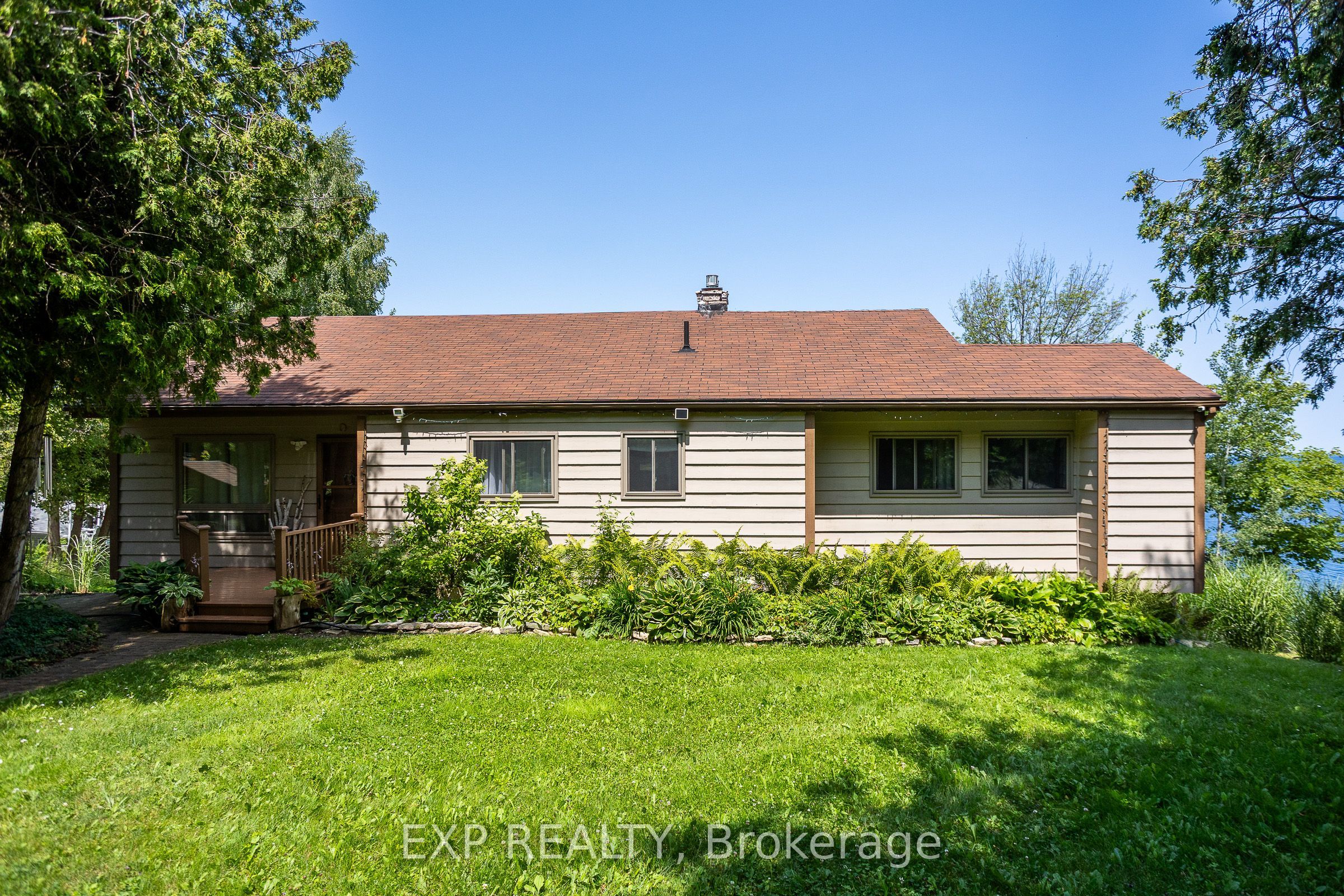121 Ivy Drive Property Photo 2