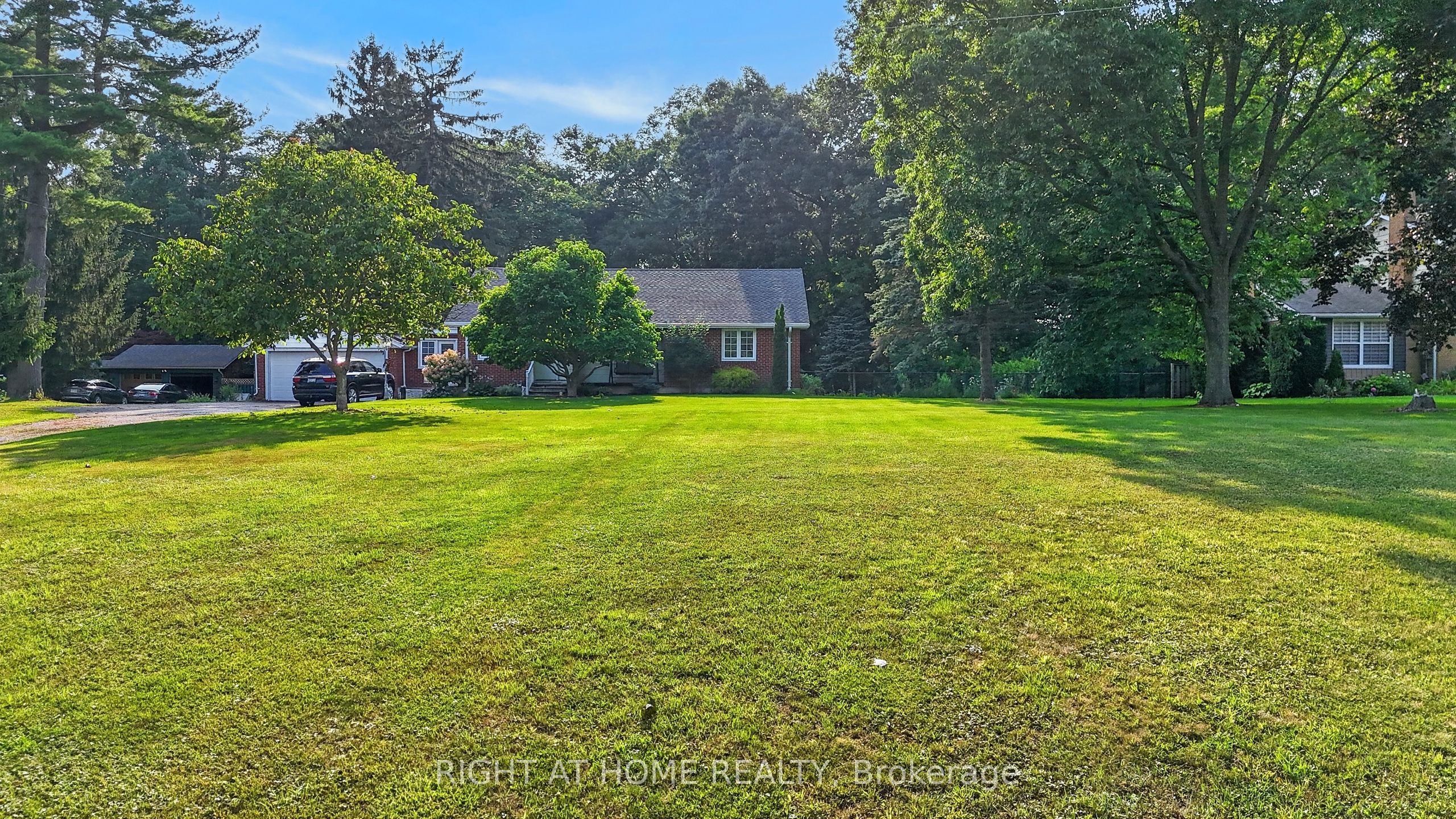 6297 Sunset Road Property Photo 4