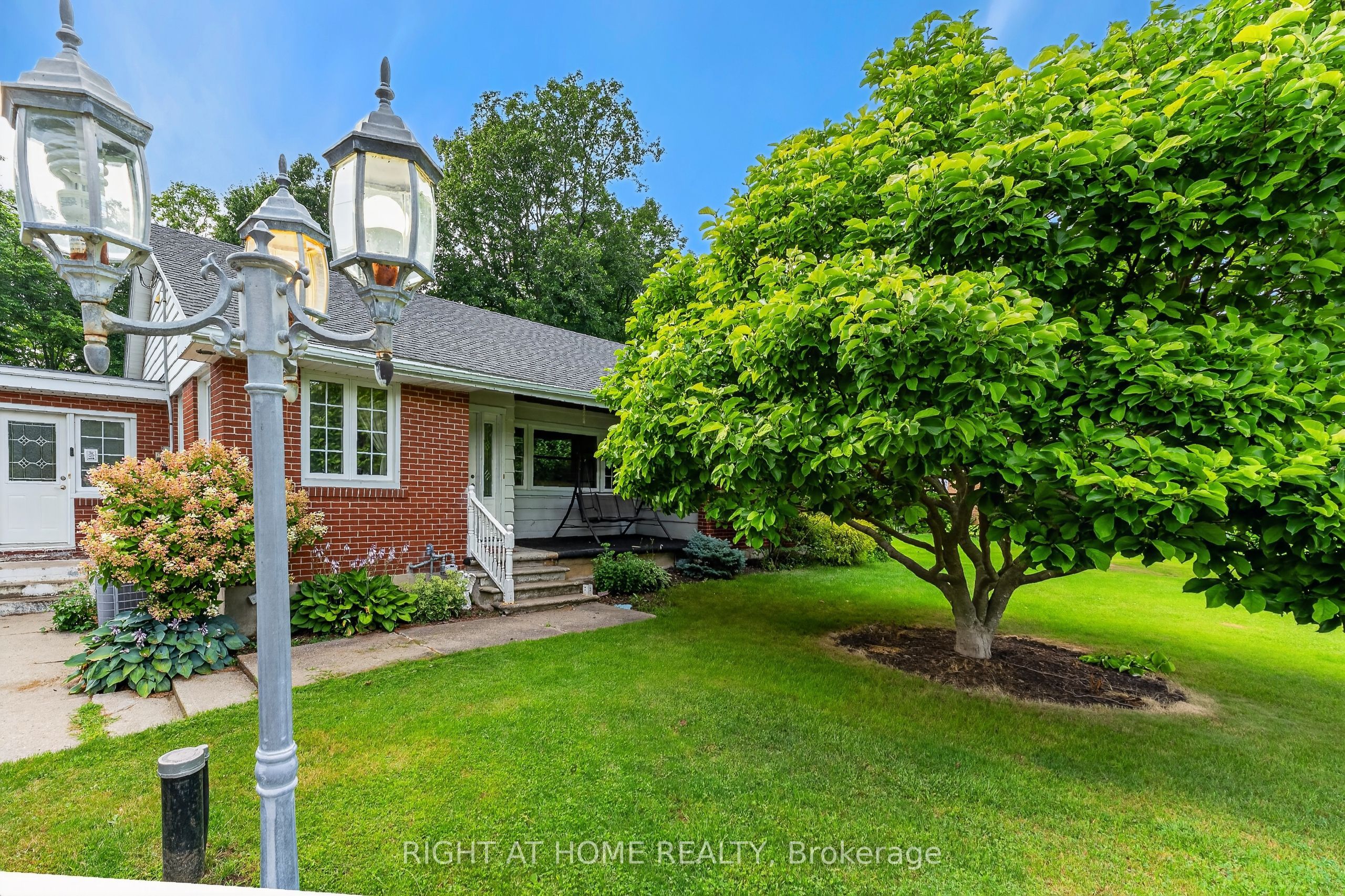 6297 Sunset Road Property Photo 5