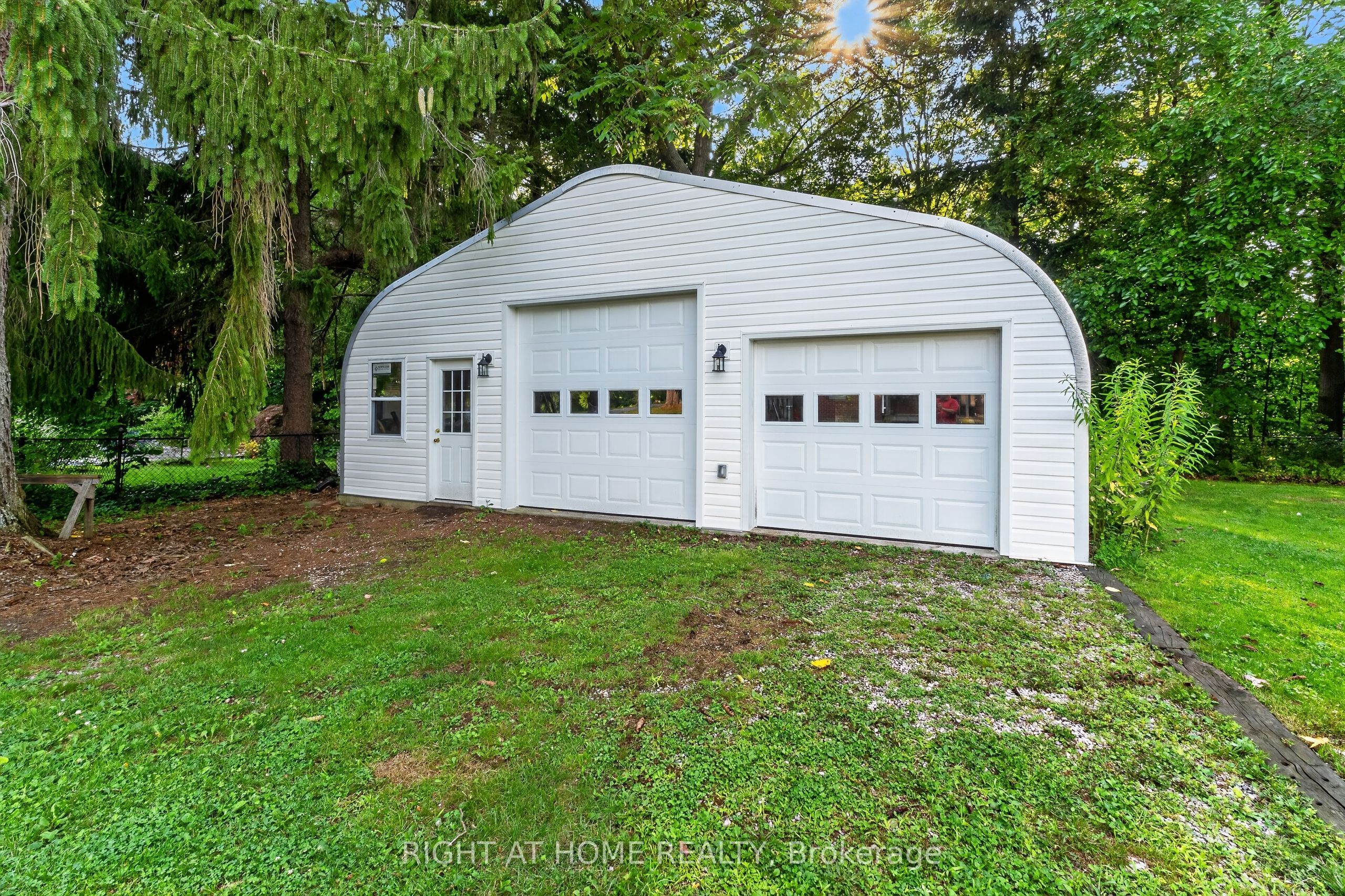 6297 Sunset Road Property Photo 8