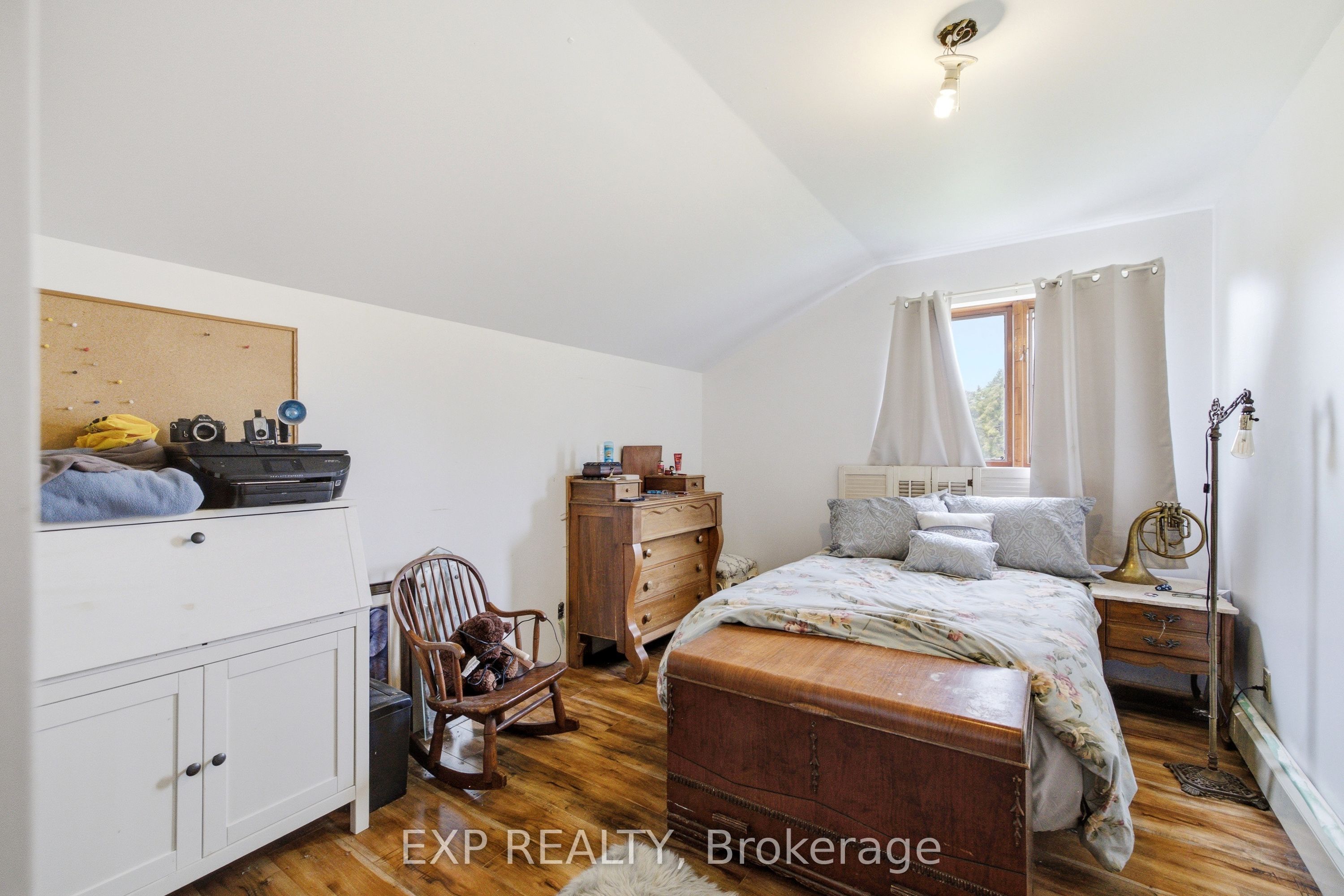 104 Sideroad 18 Road Property Photo 21