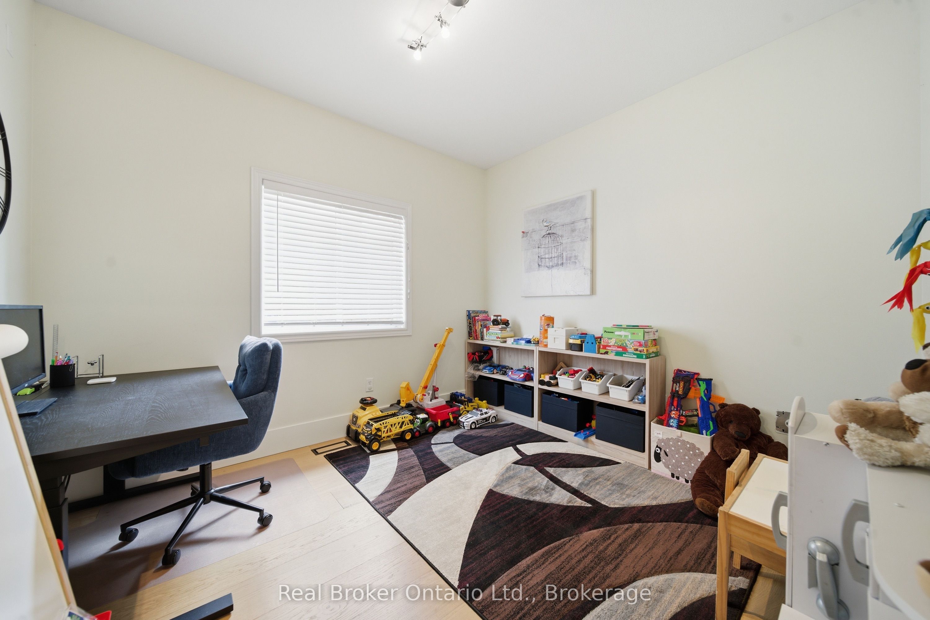280 Farley Drive Property Photo 17