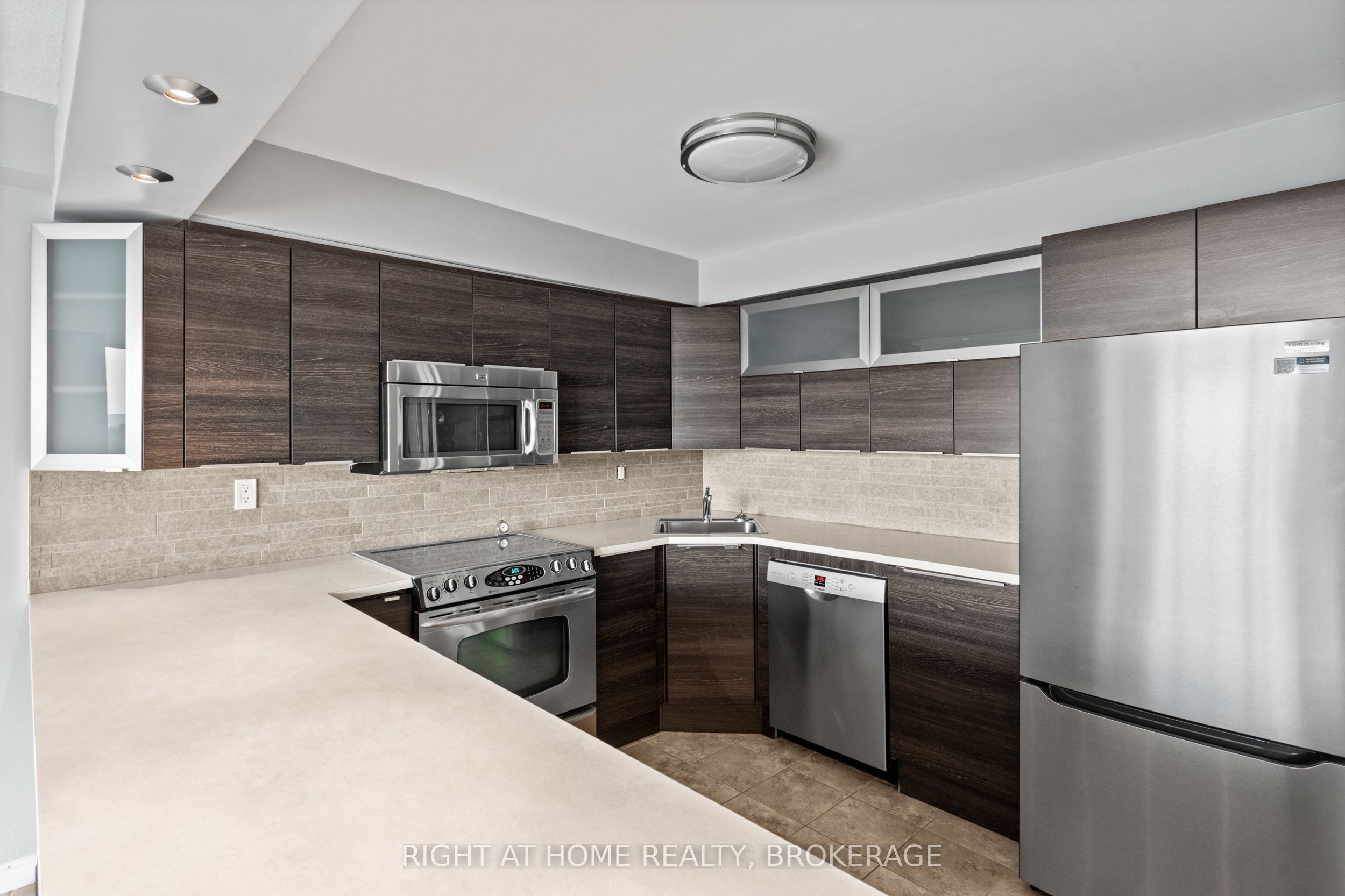 162 Martindale Road 801 Property Photo 10