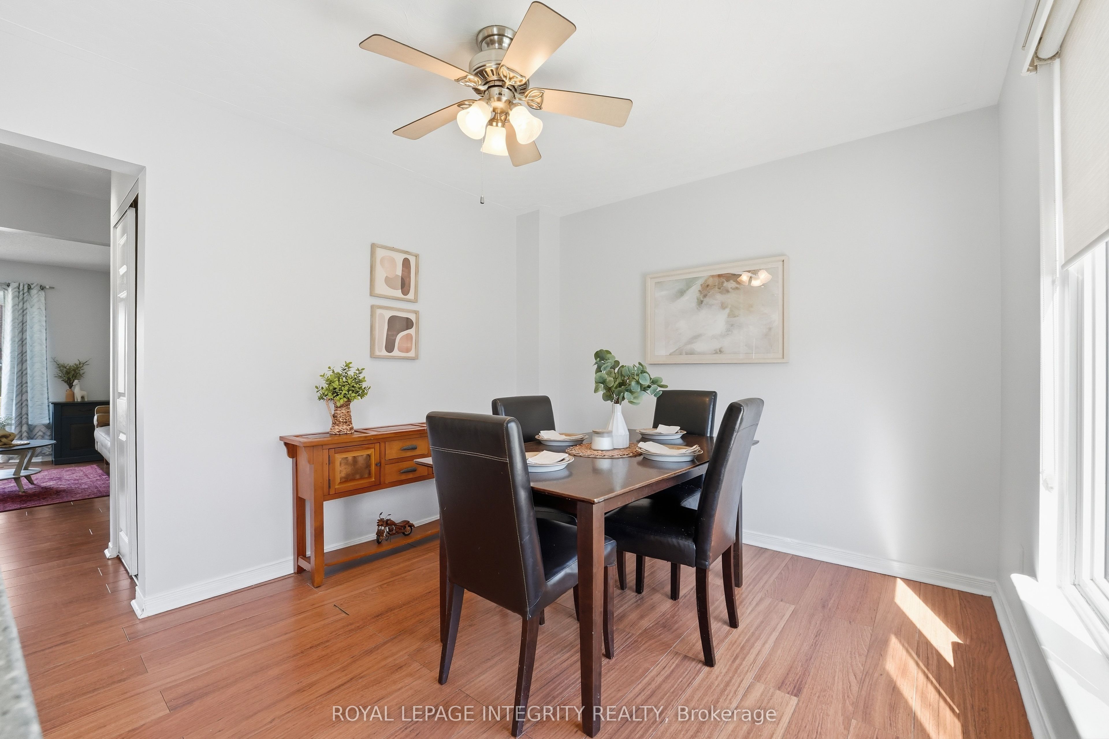 776 Vinette Crescent Property Photo 8