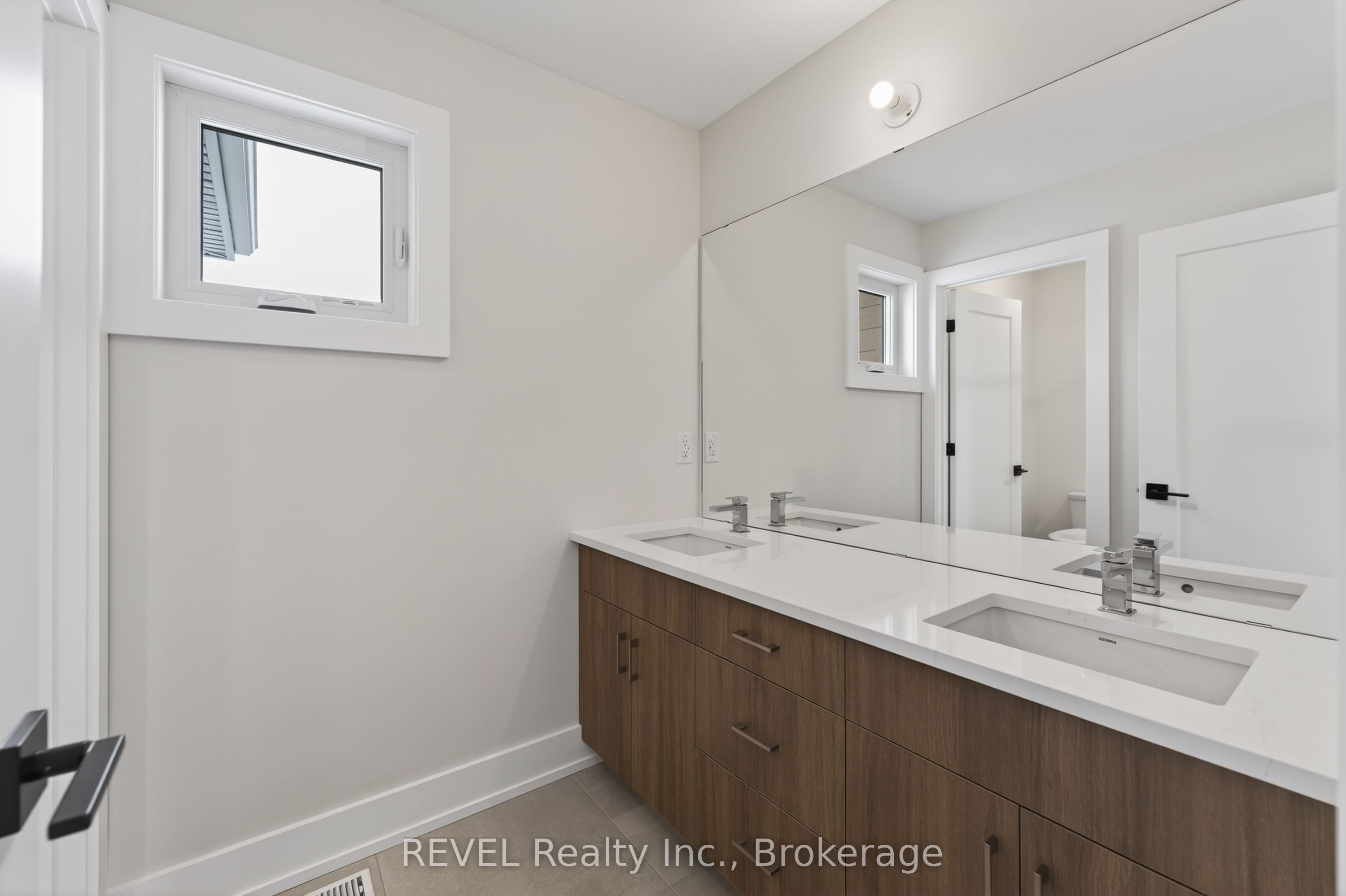 30 Anchor Road Property Photo 34