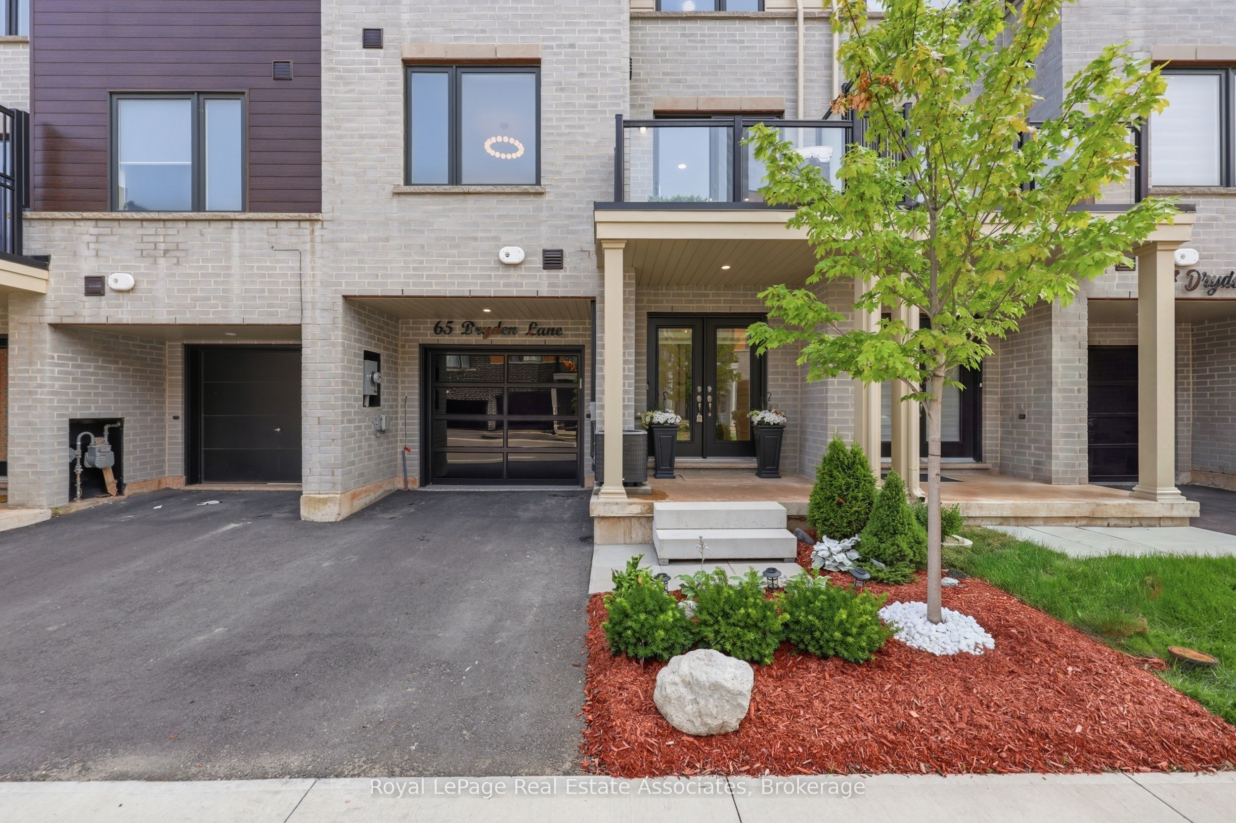 65 Dryden Lane Property Photo 4