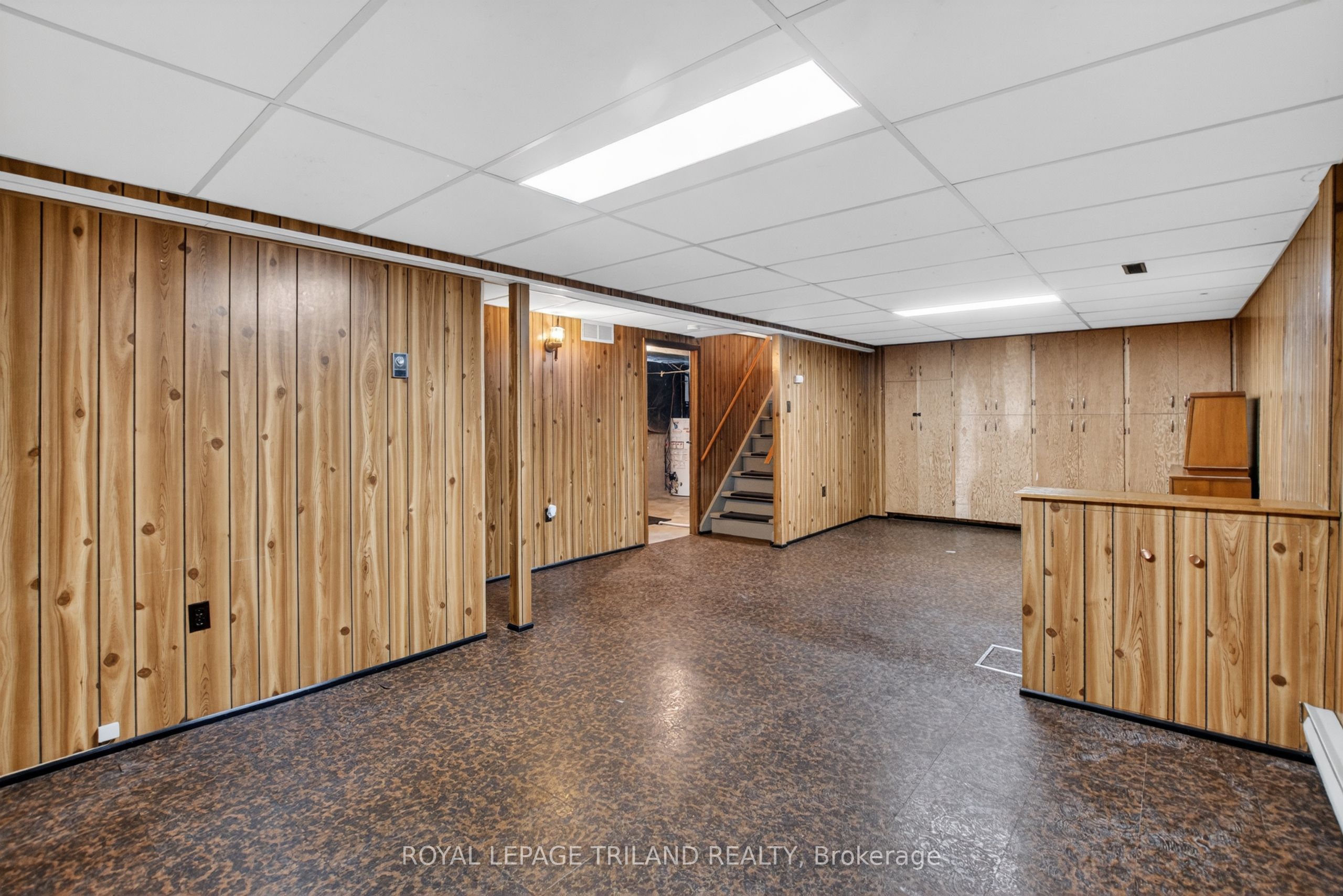 7 Thompson Avenue Property Photo 28