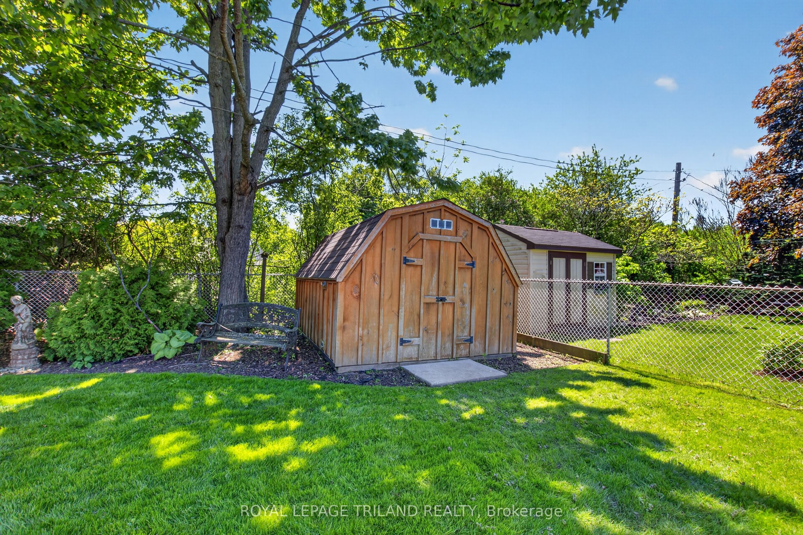 7 Thompson Avenue Property Photo 41