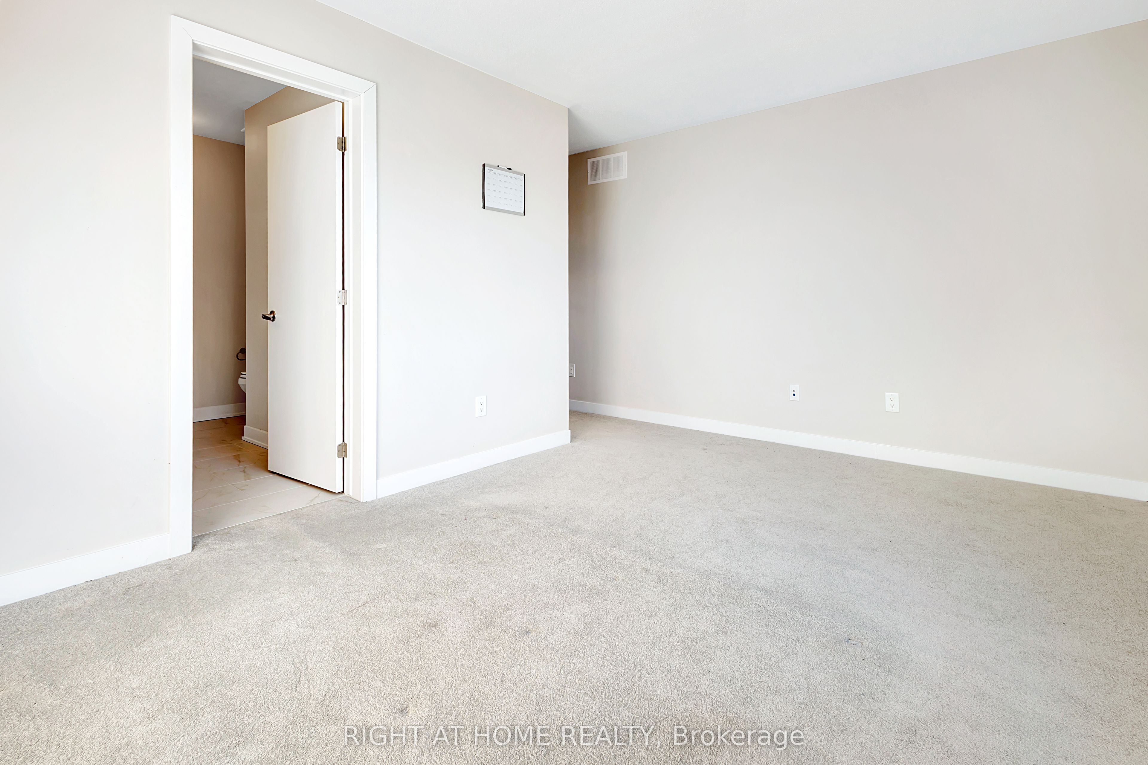106 Beebalm Crescent Property Photo 18