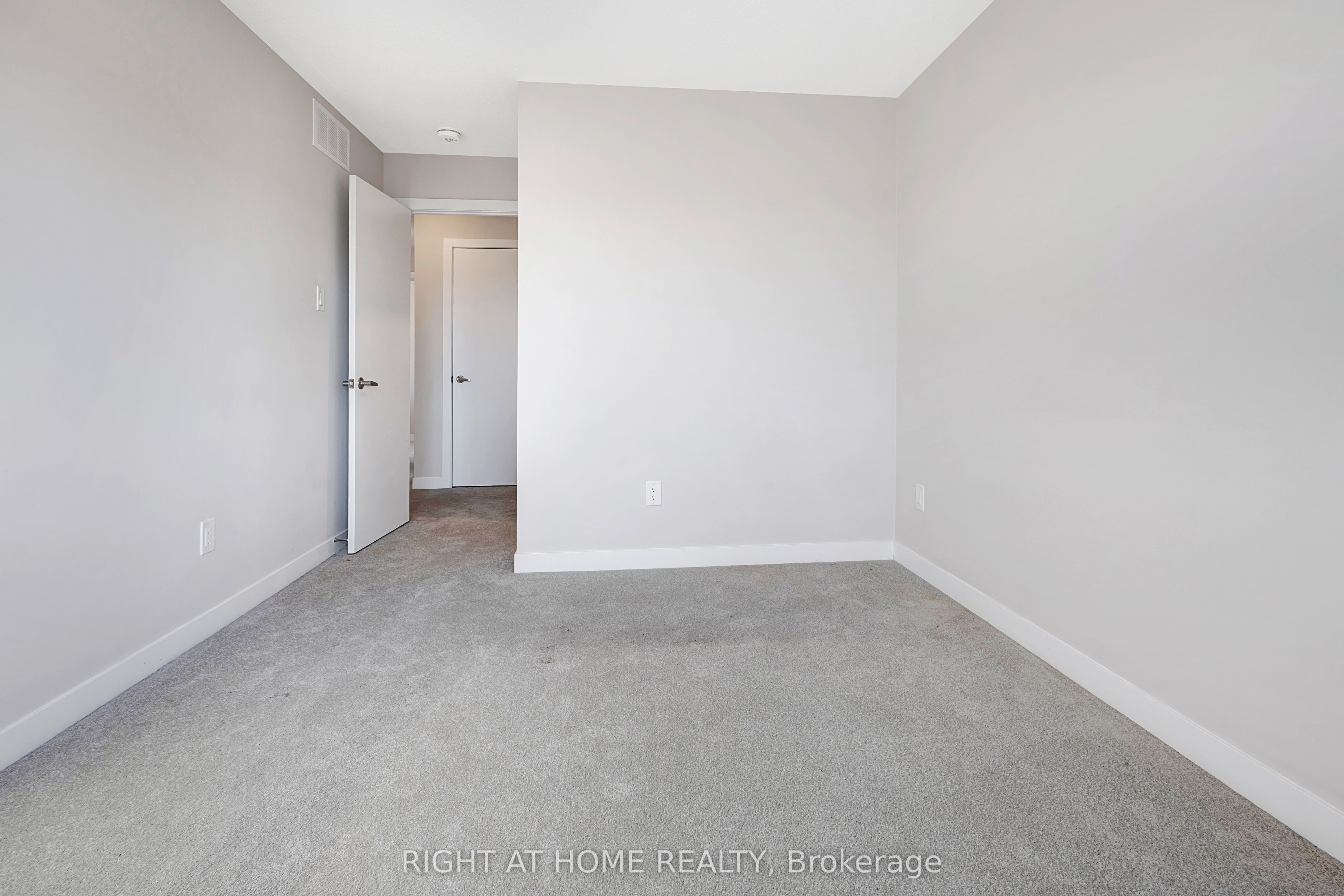 106 Beebalm Crescent Property Photo 23