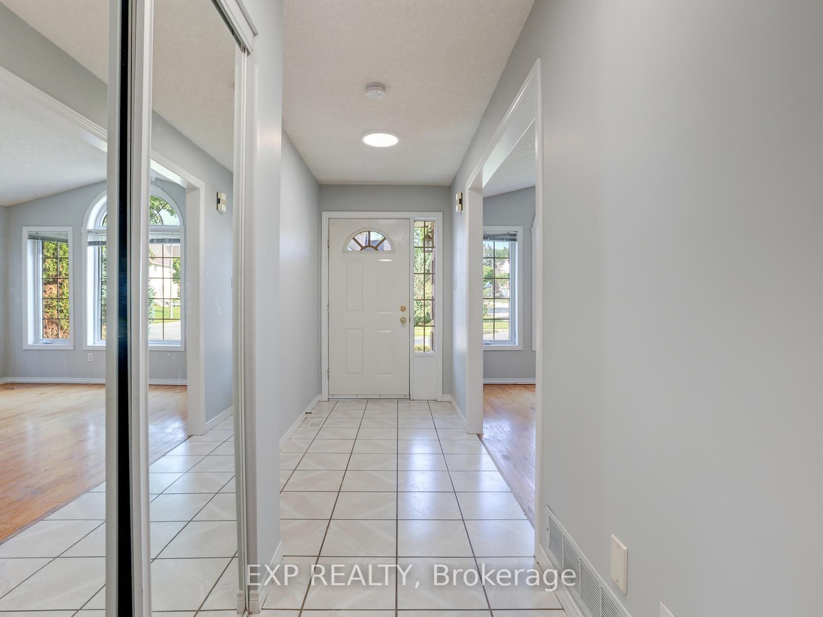 163 Daimler Drive Property Photo 4