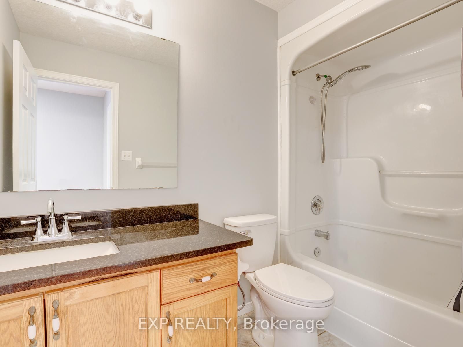 163 Daimler Drive Property Photo 27