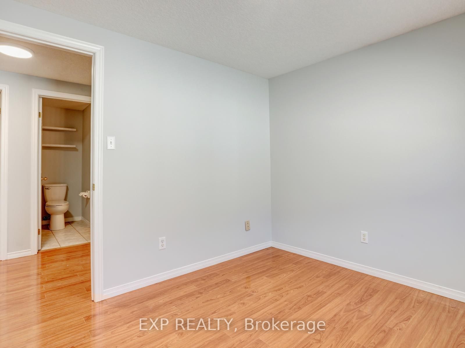 163 Daimler Drive Property Photo 38