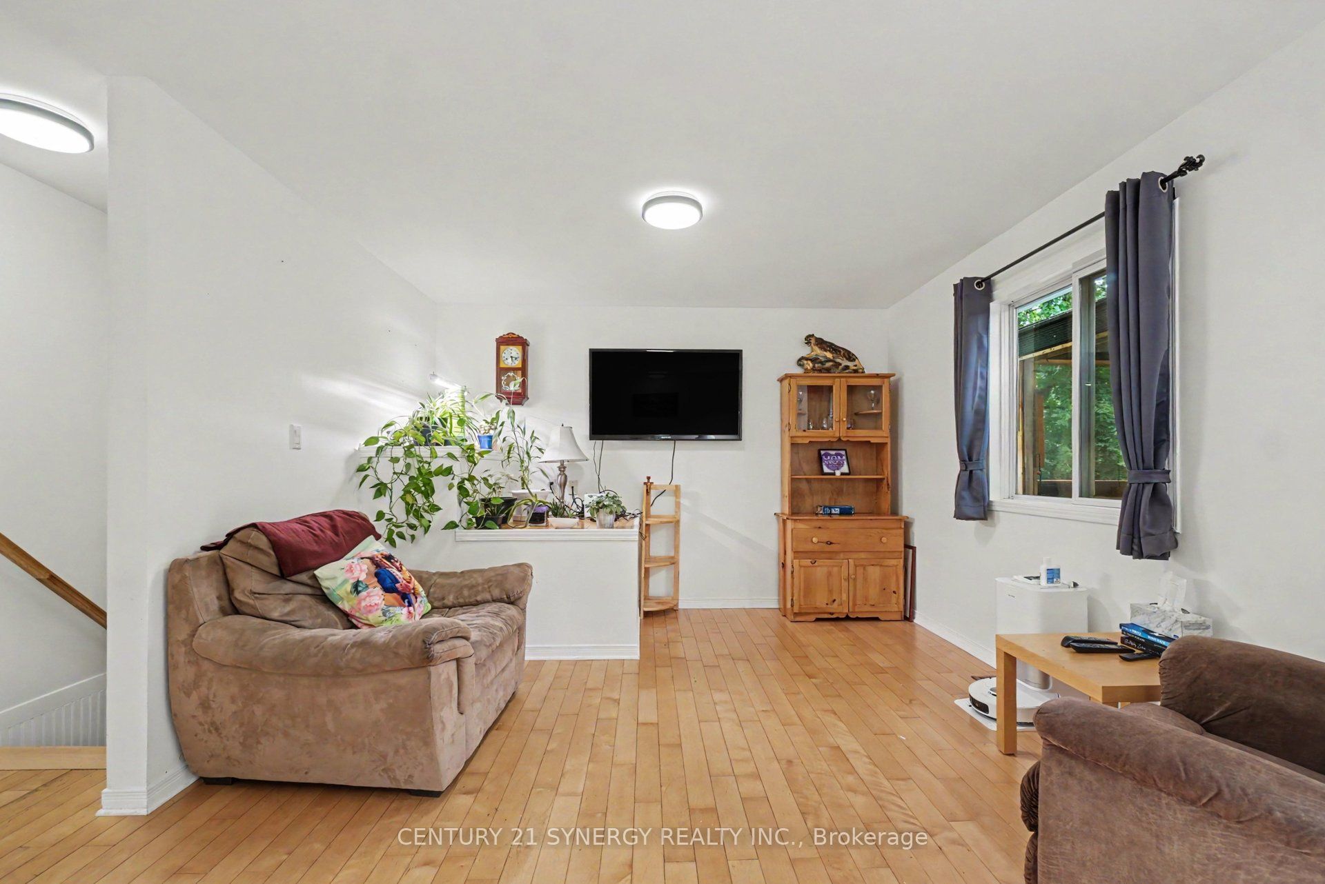 1409 Baker Road Property Photo 5