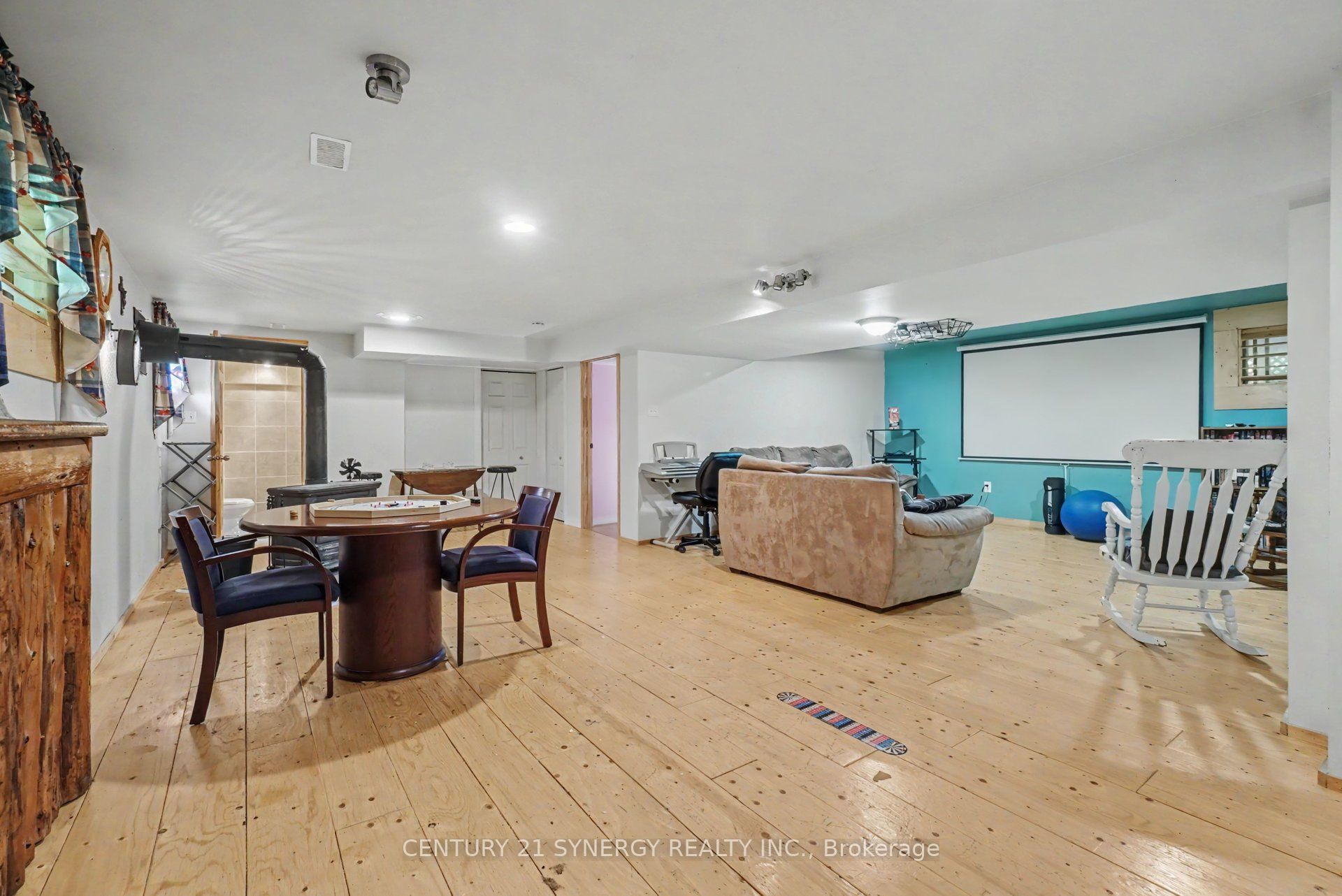 1409 Baker Road Property Photo 15