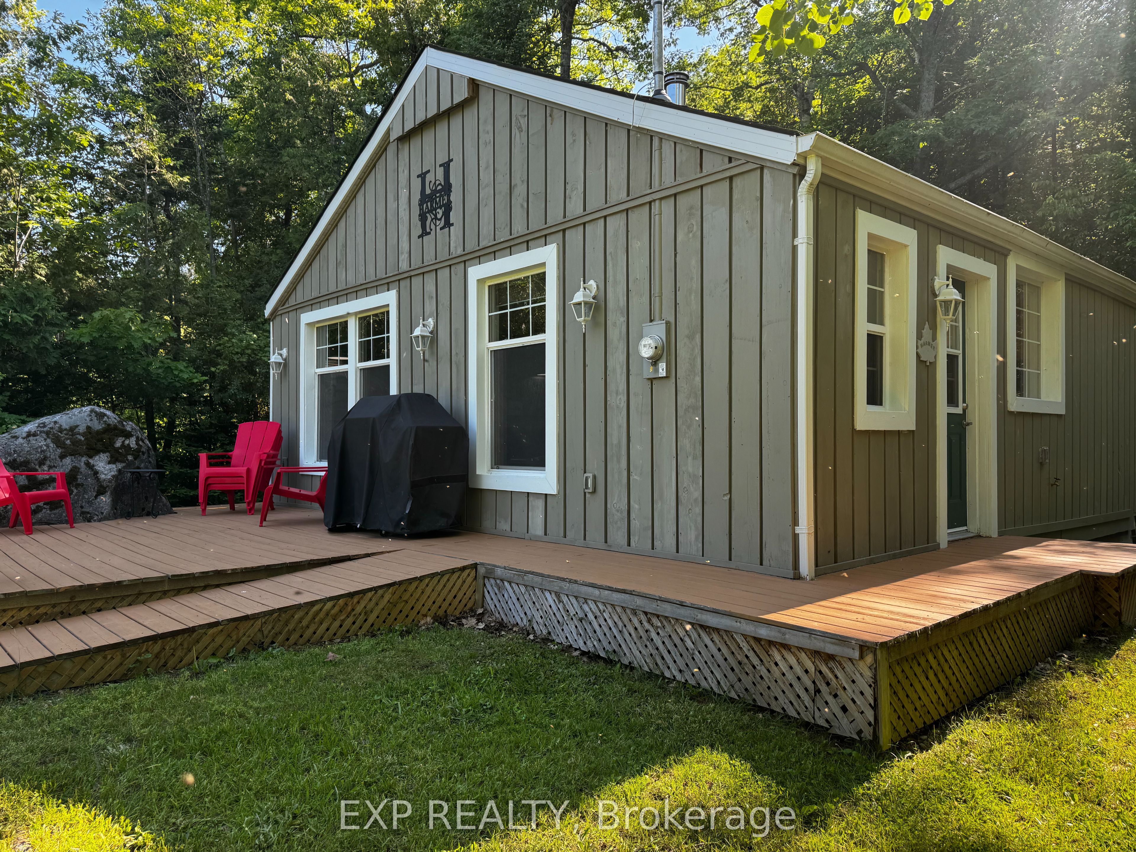 360 Cedar Avenue Property Photo 1