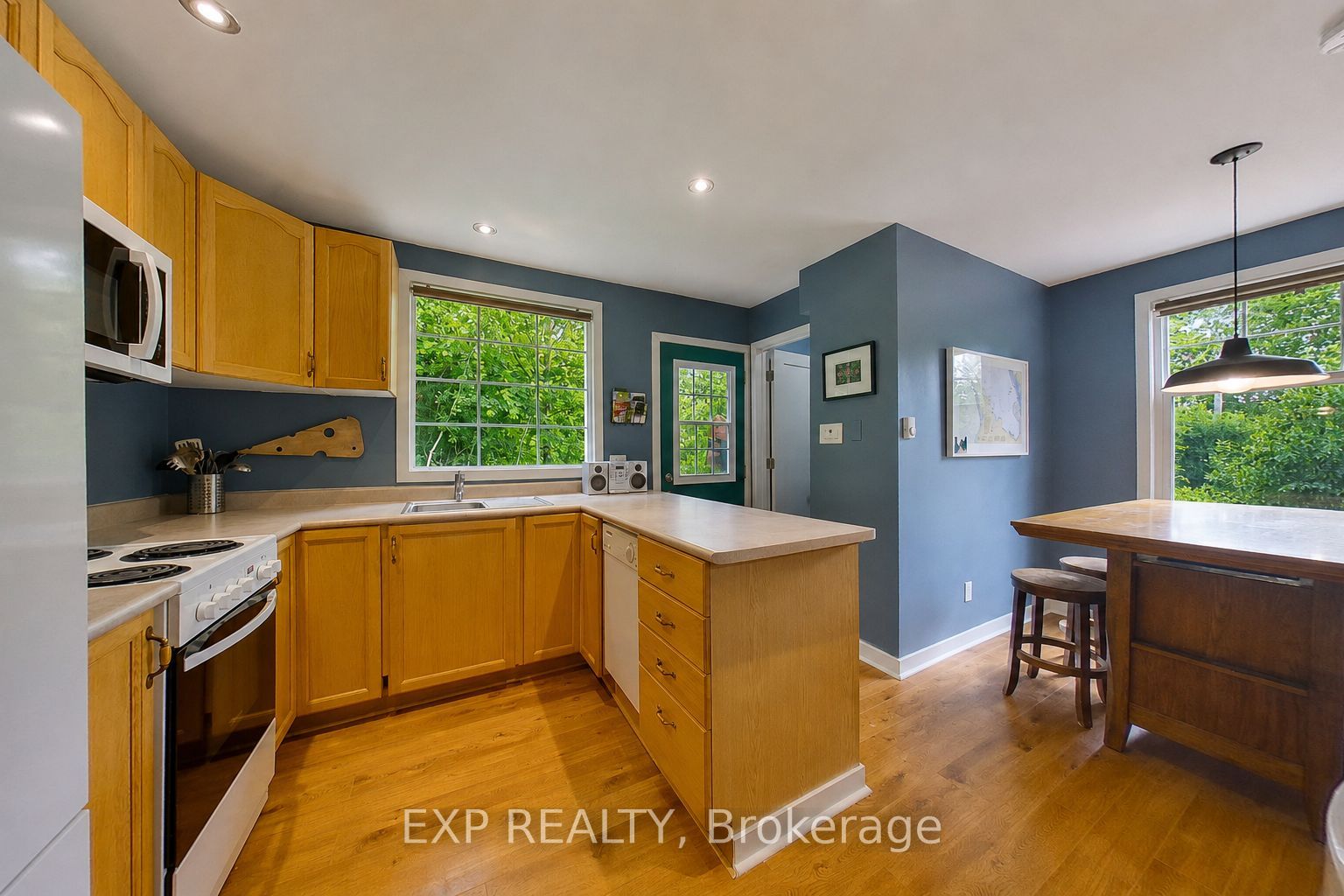 360 Cedar Avenue Property Photo 3