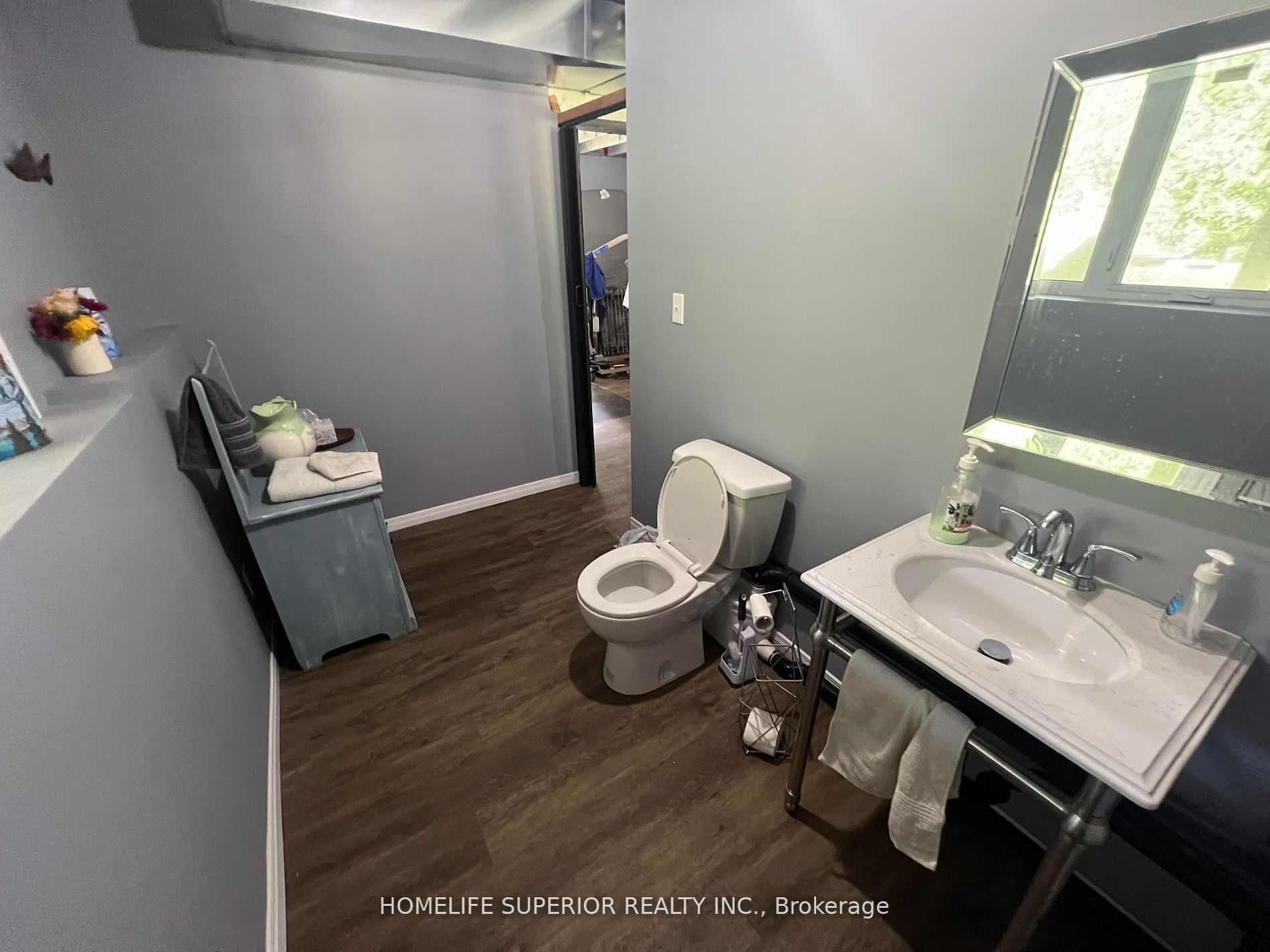 985 Twiddy Road Property Photo 16