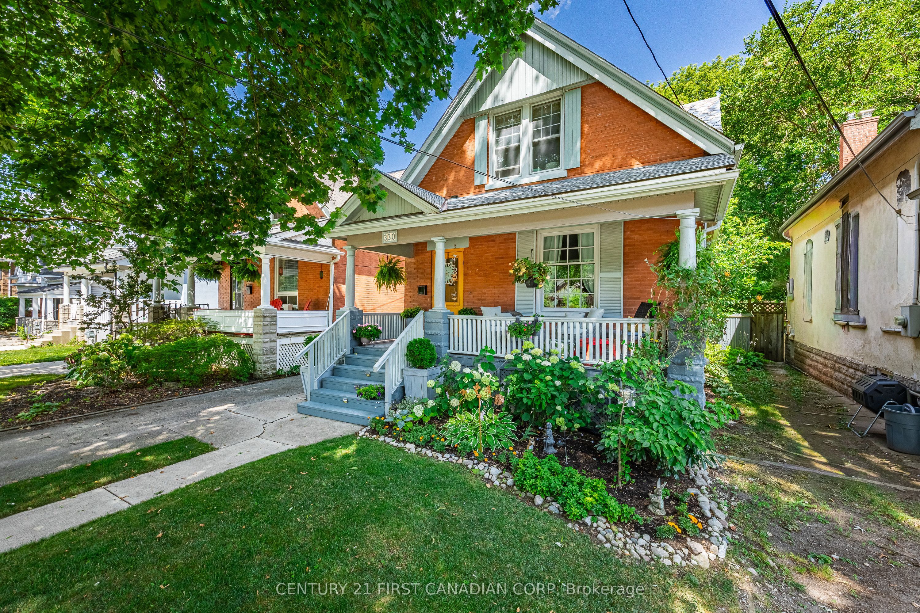 330 Cheapside Street Property Photo 3