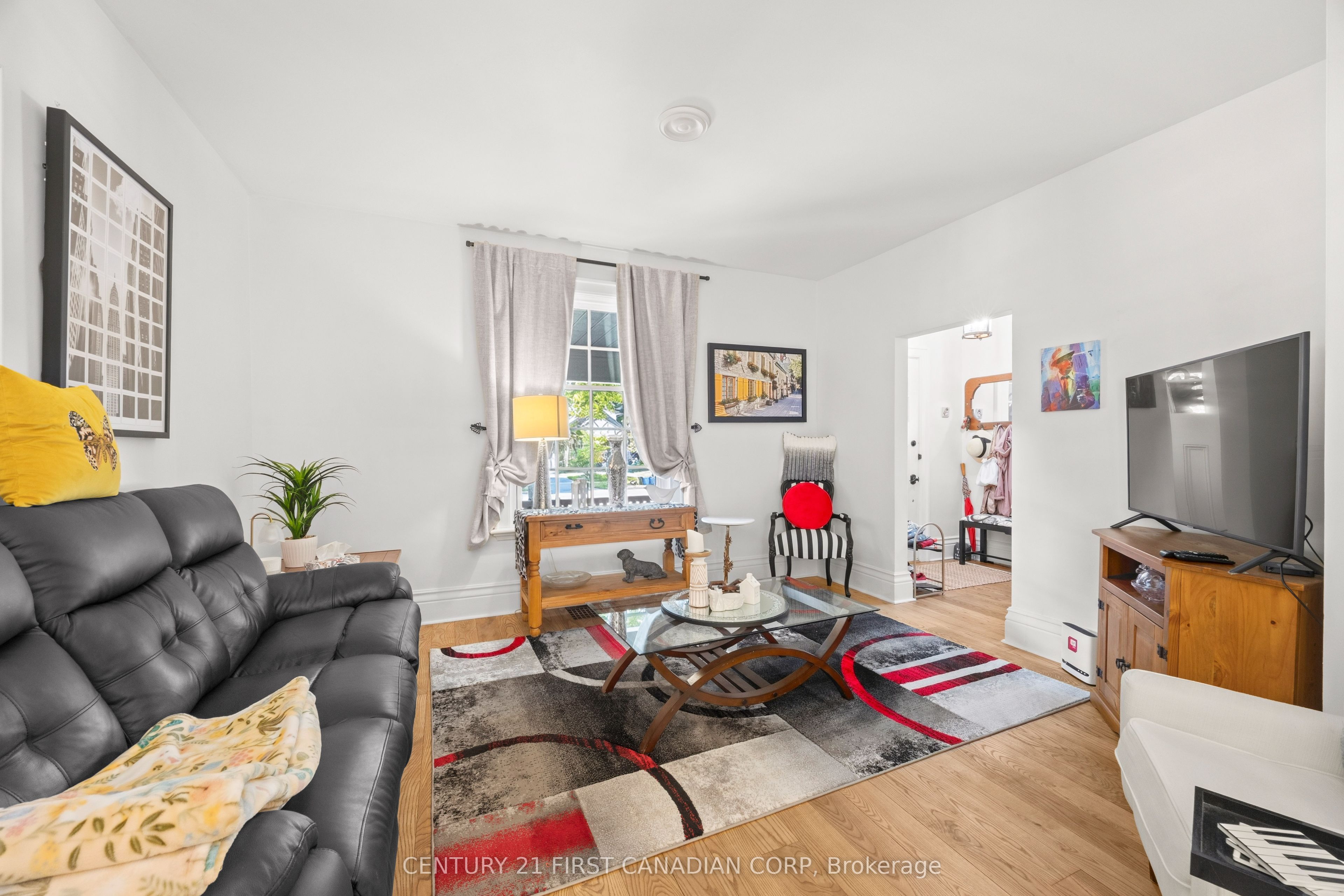 330 Cheapside Street Property Photo 8