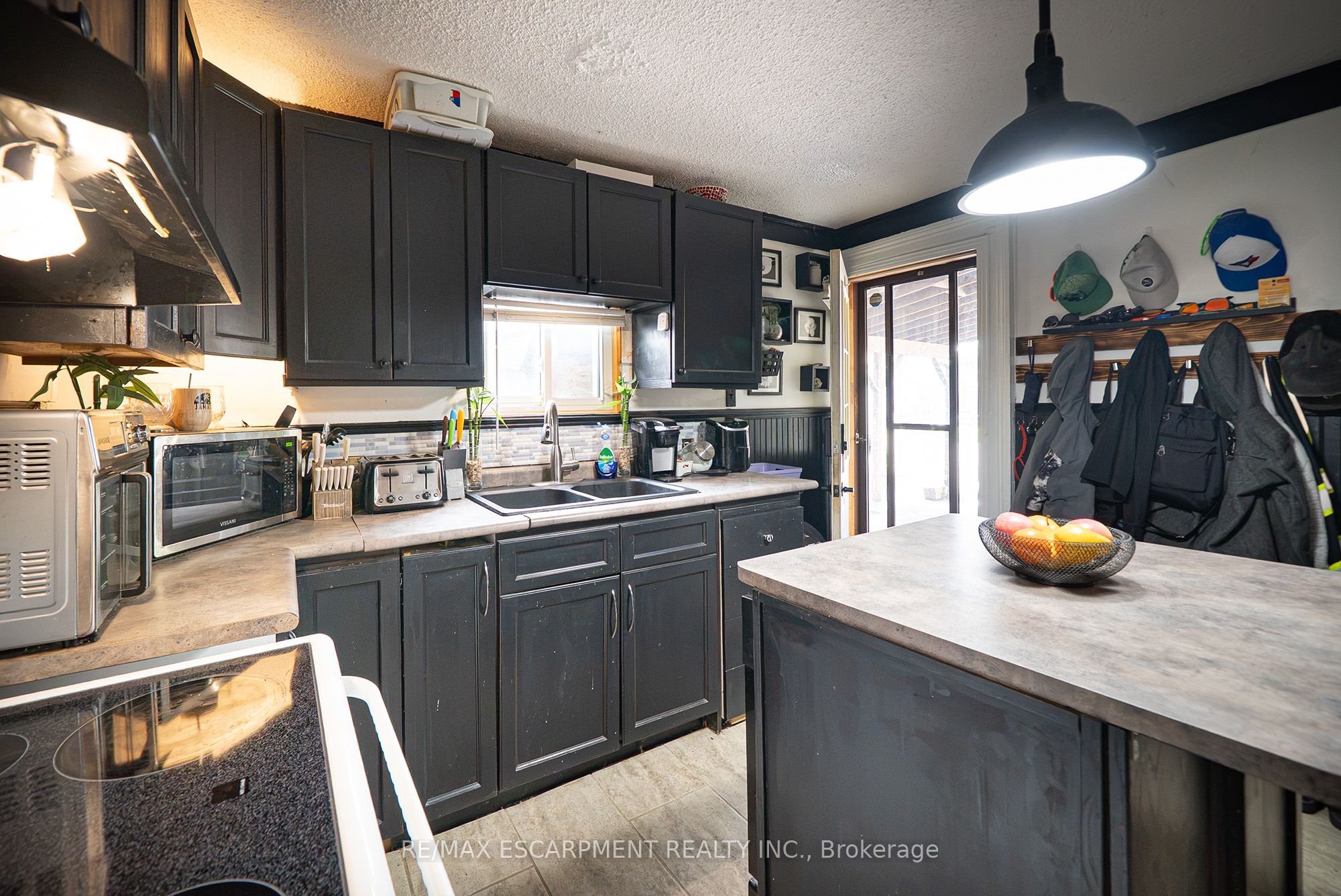 78 Arthur Street Property Photo 4