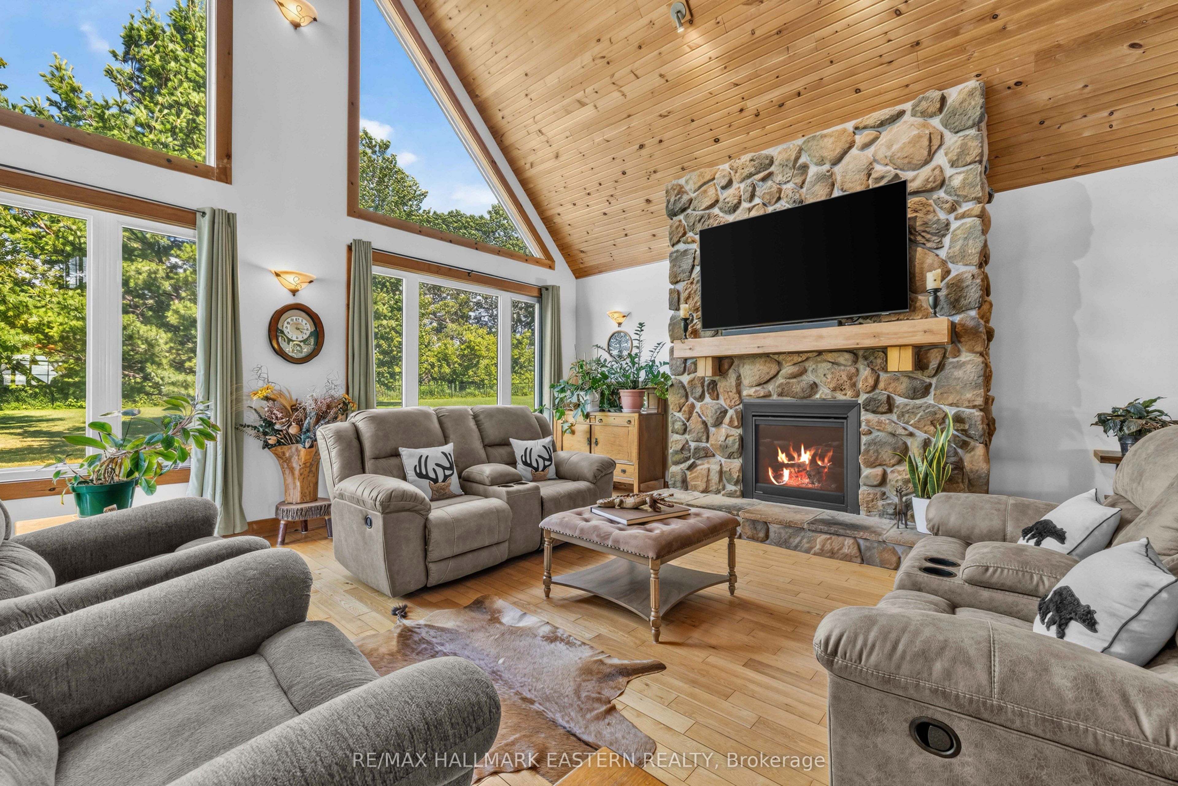 184 Golf Course Road Property Photo 1