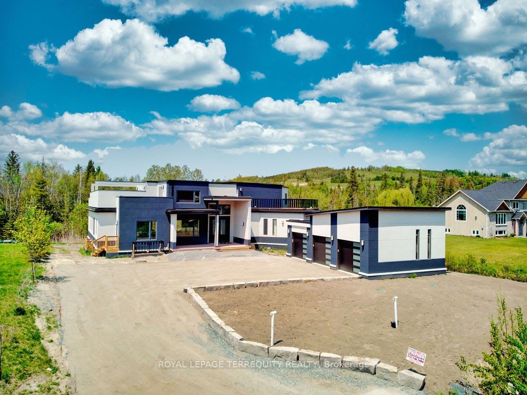 9 Rustlewood Avenue Property Photo 1