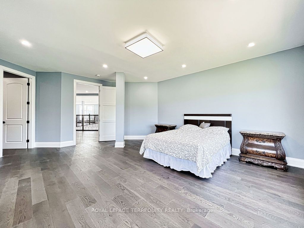9 Rustlewood Avenue Property Photo 21