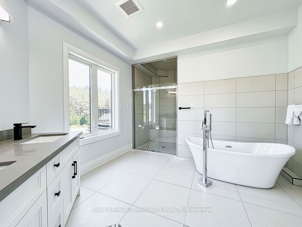9 Rustlewood Avenue Property Photo 22