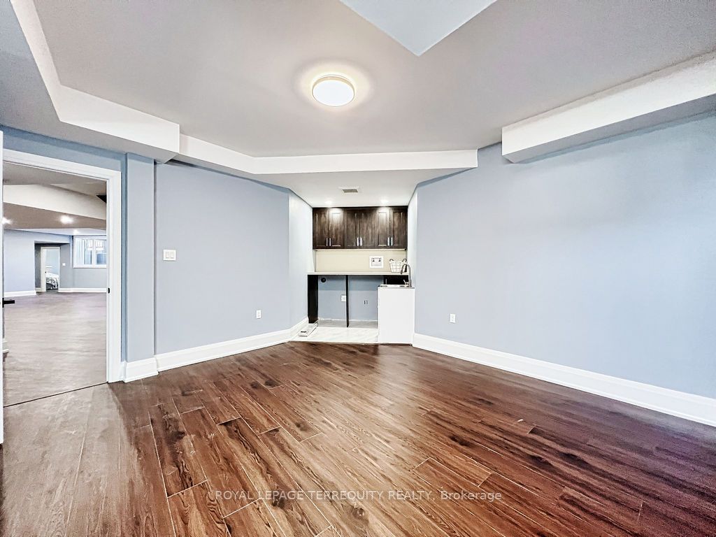 9 Rustlewood Avenue Property Photo 29