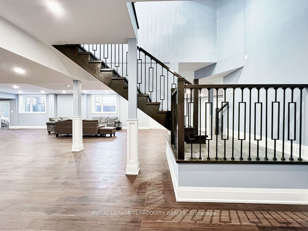 9 Rustlewood Avenue Property Photo 30
