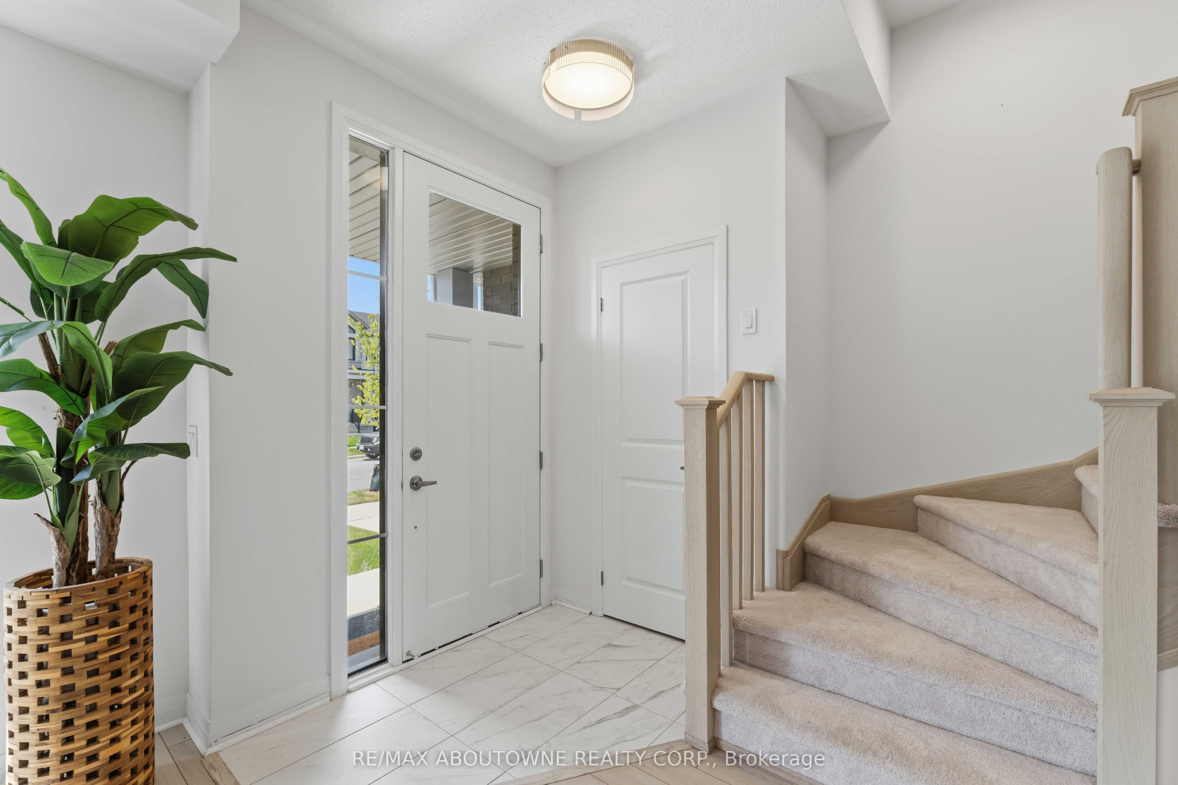 170 Spitfire Drive Property Photo 3