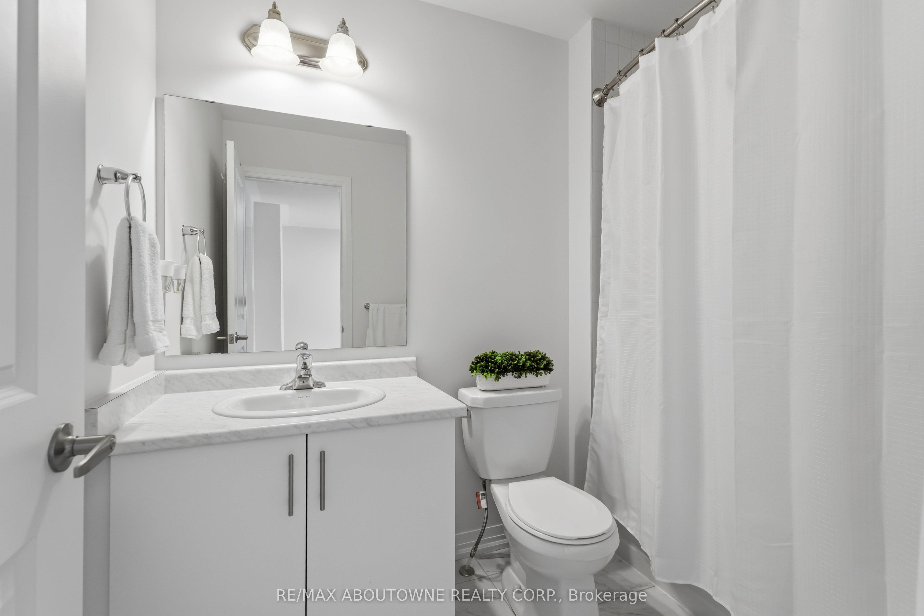170 Spitfire Drive Property Photo 33