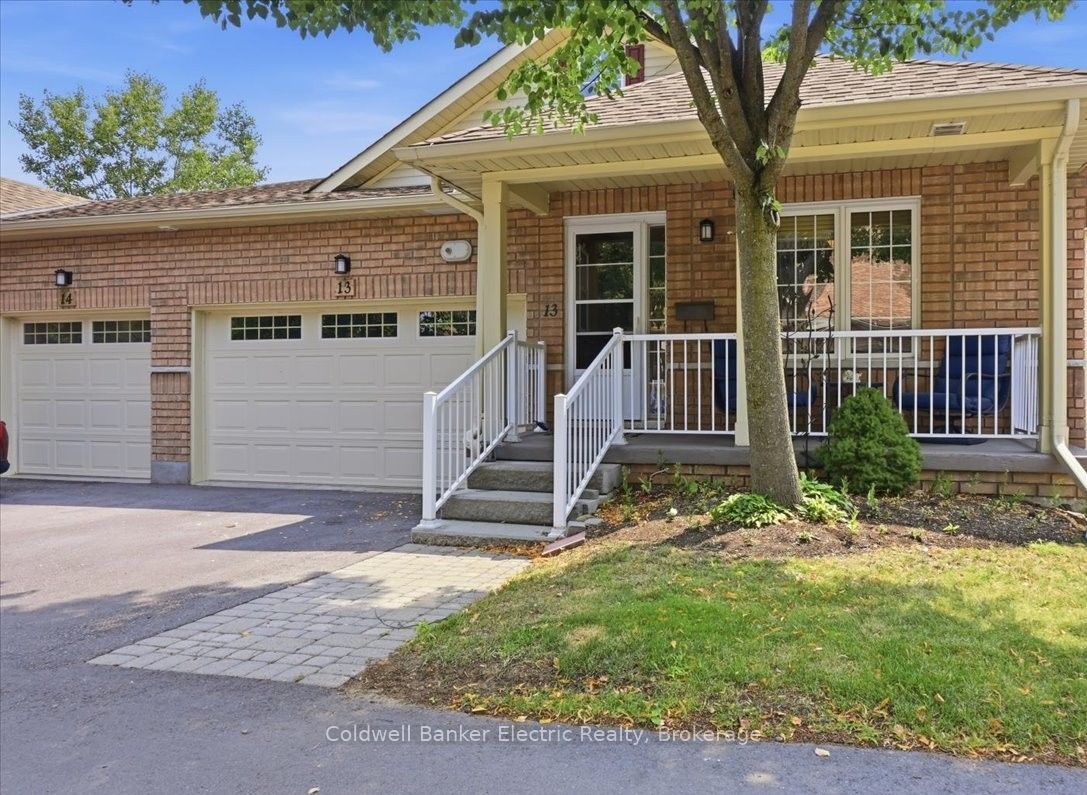 877 Wentworth Street 13 Property Photo 1