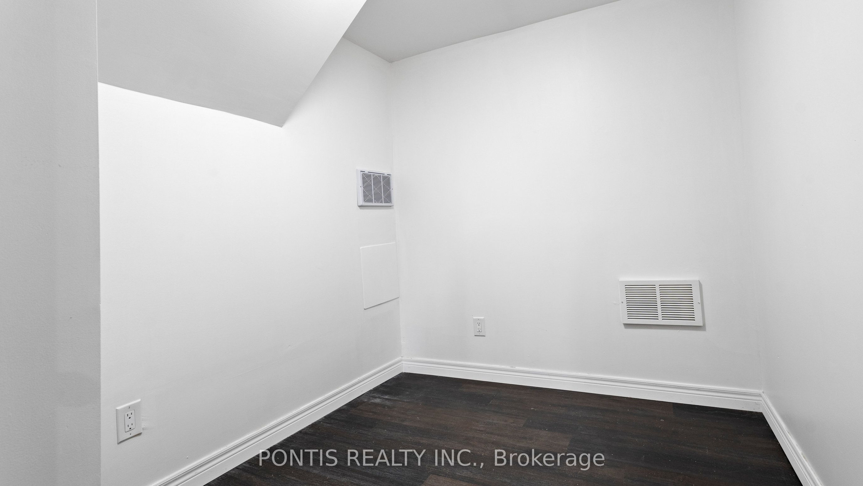 22 Mercer Avenue Lower Property Photo 5