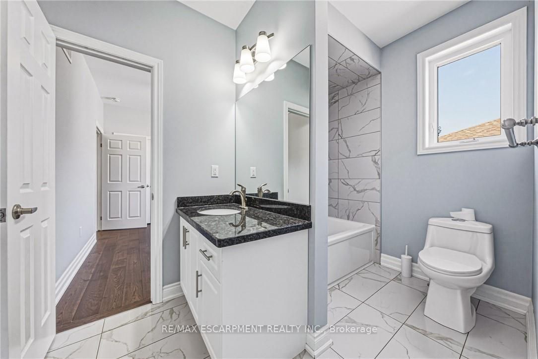 602 Cochrane Road Property Photo 11