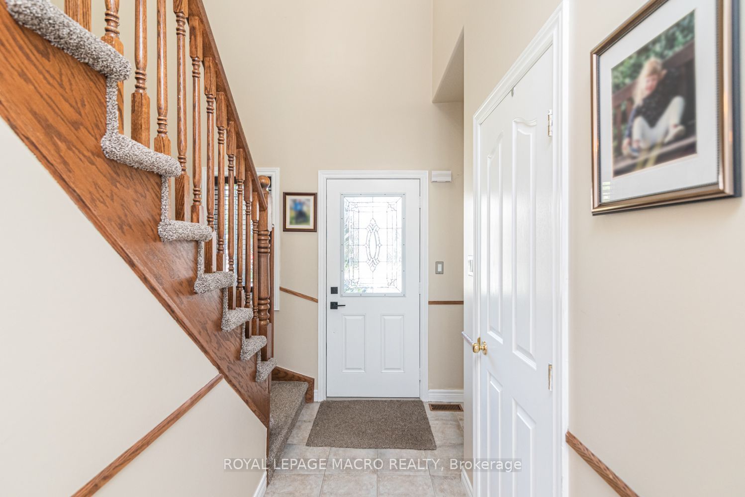102 Willow Lane Property Photo 4
