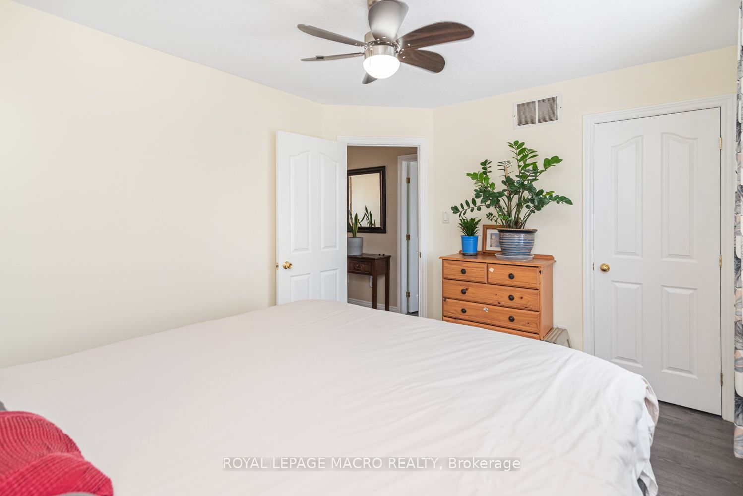 102 Willow Lane Property Photo 21