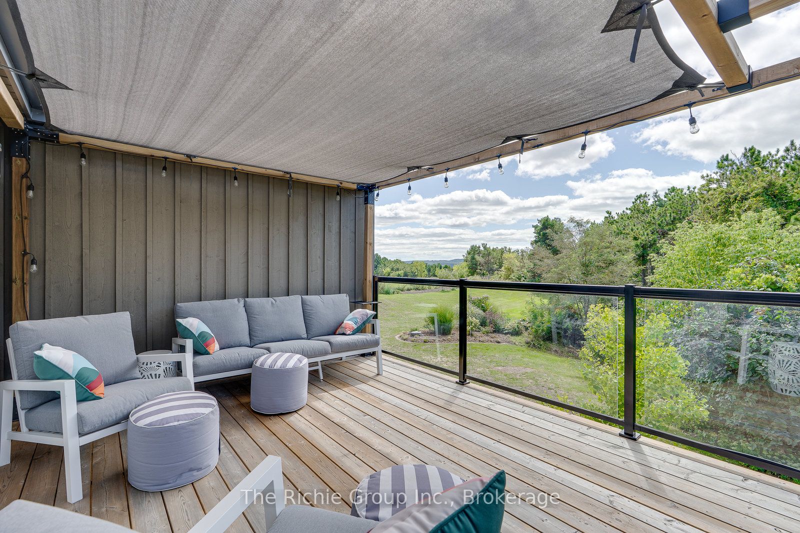 954461 7th Line Ehs Line Property Photo 14