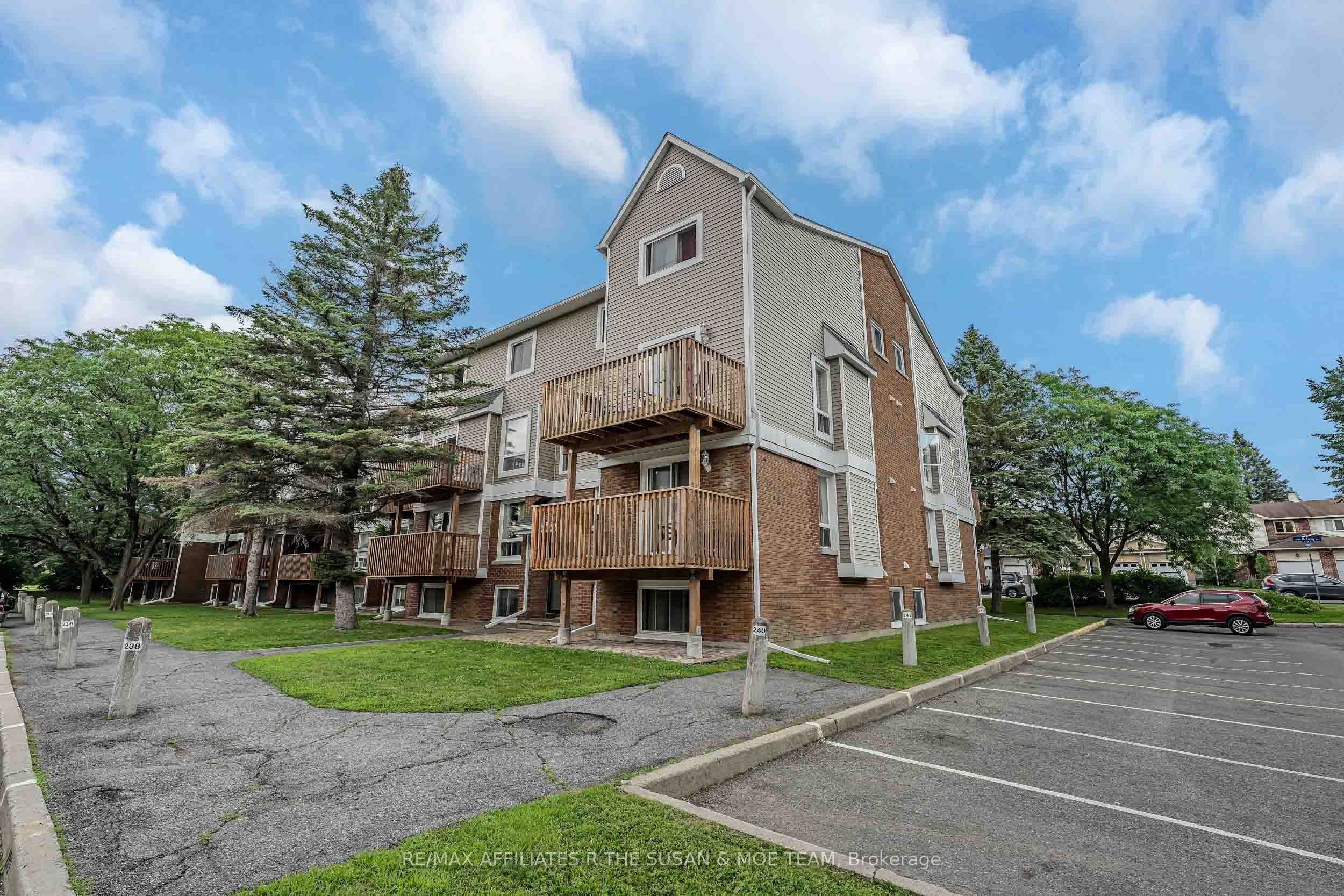 500 Fenerty Court 6 Property Photo 3