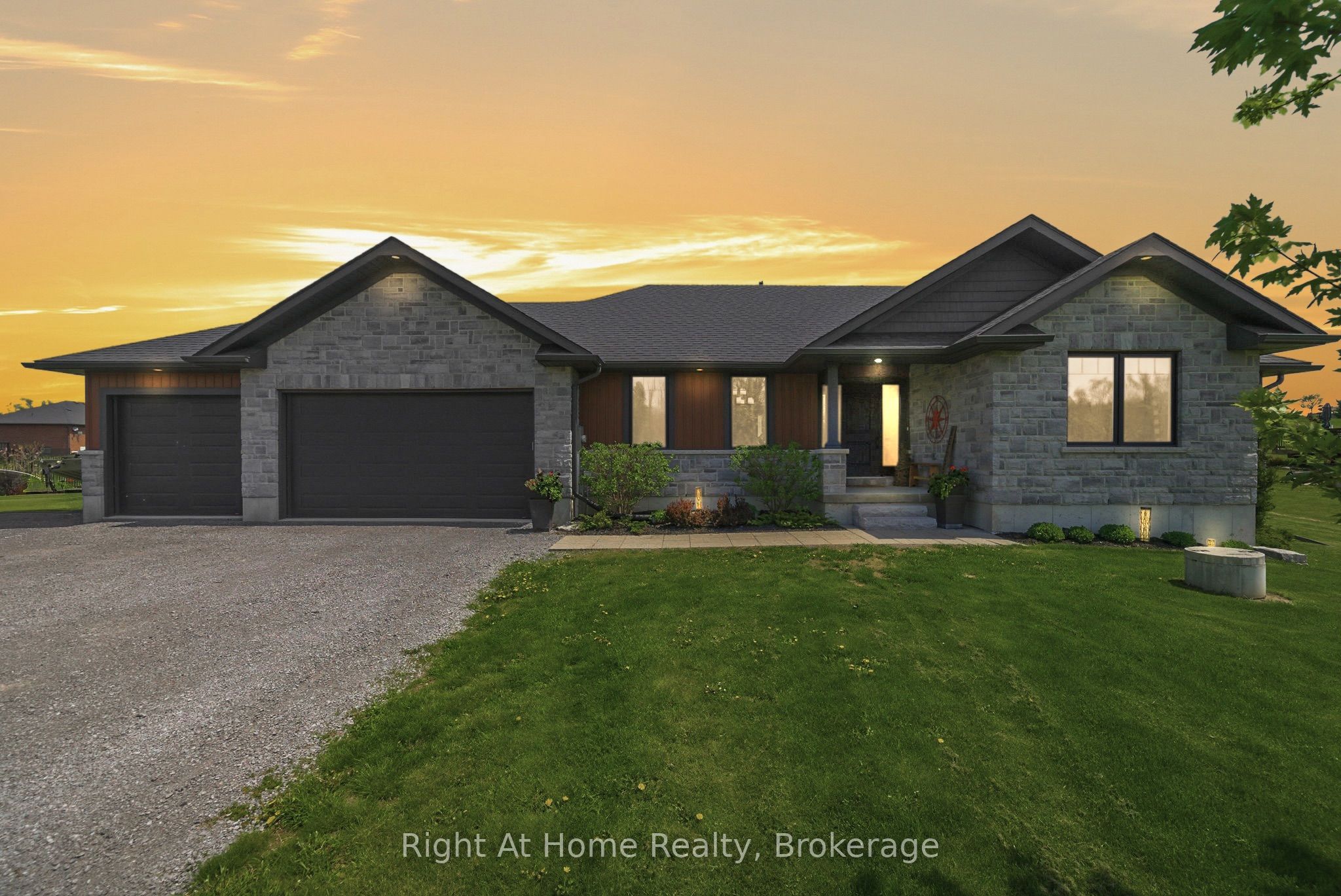144 Hiddenvalley Drive Property Photo 1