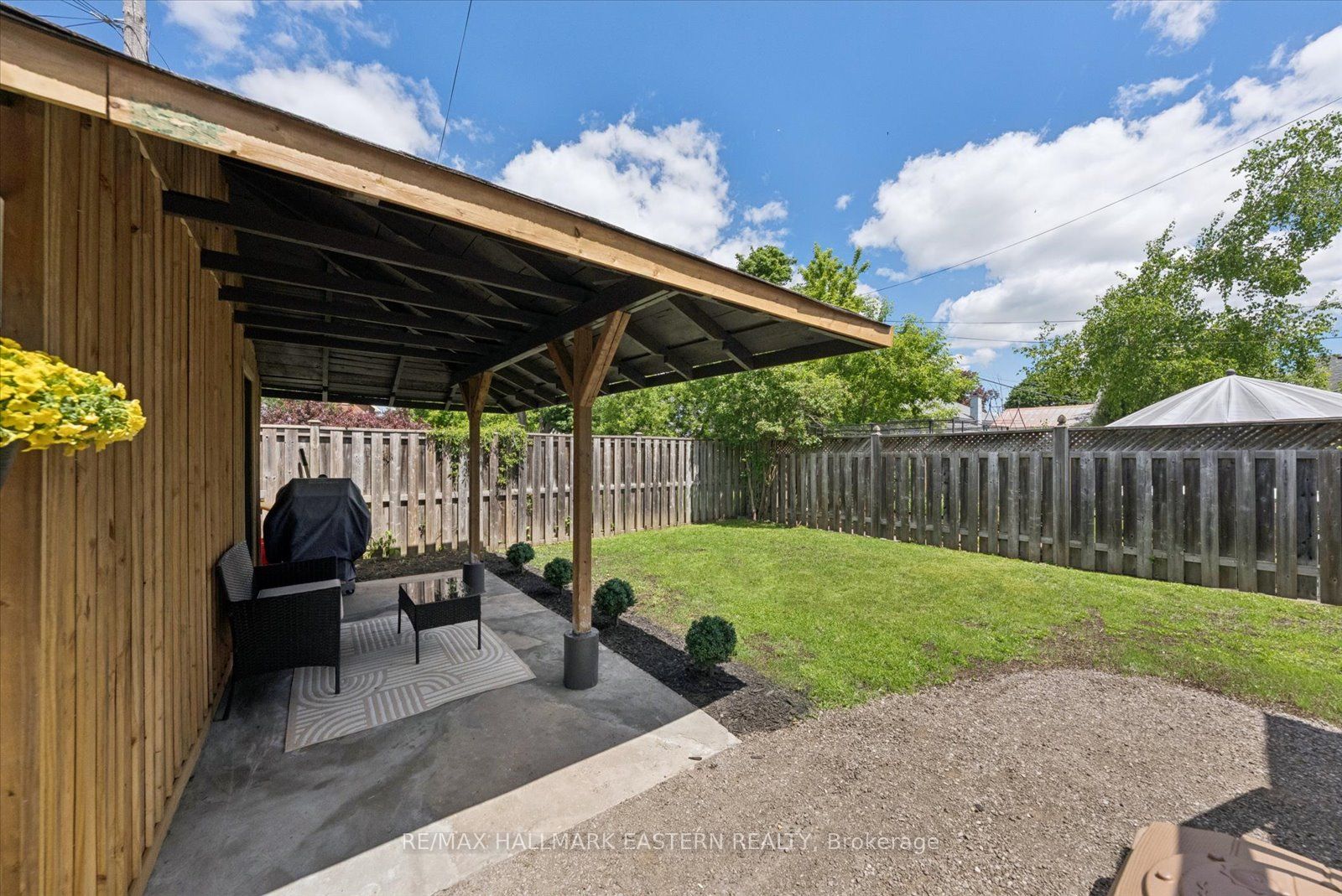 590 Douglas Avenue Property Photo 26