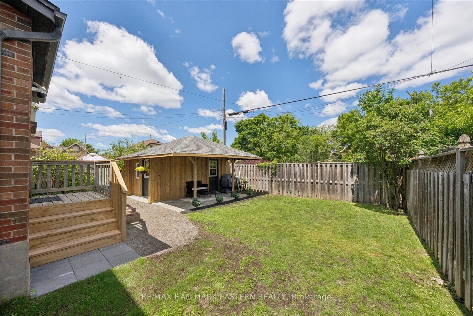 590 Douglas Avenue Property Photo 28