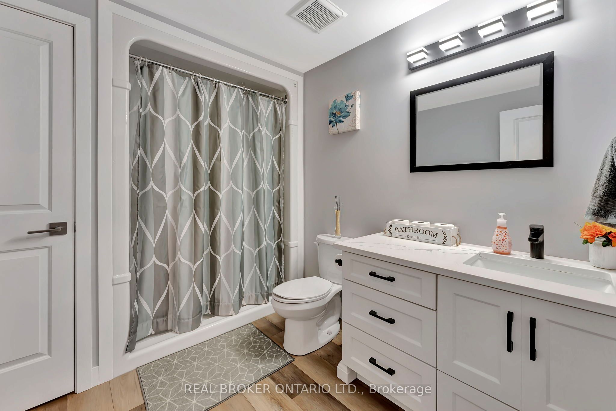 12 Albert Street Property Photo 29