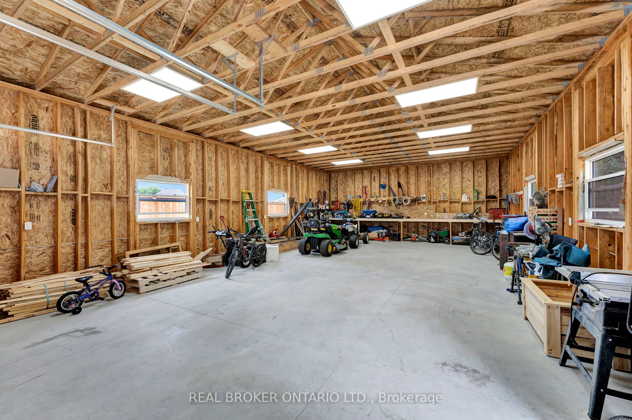 12 Albert Street Property Photo 40