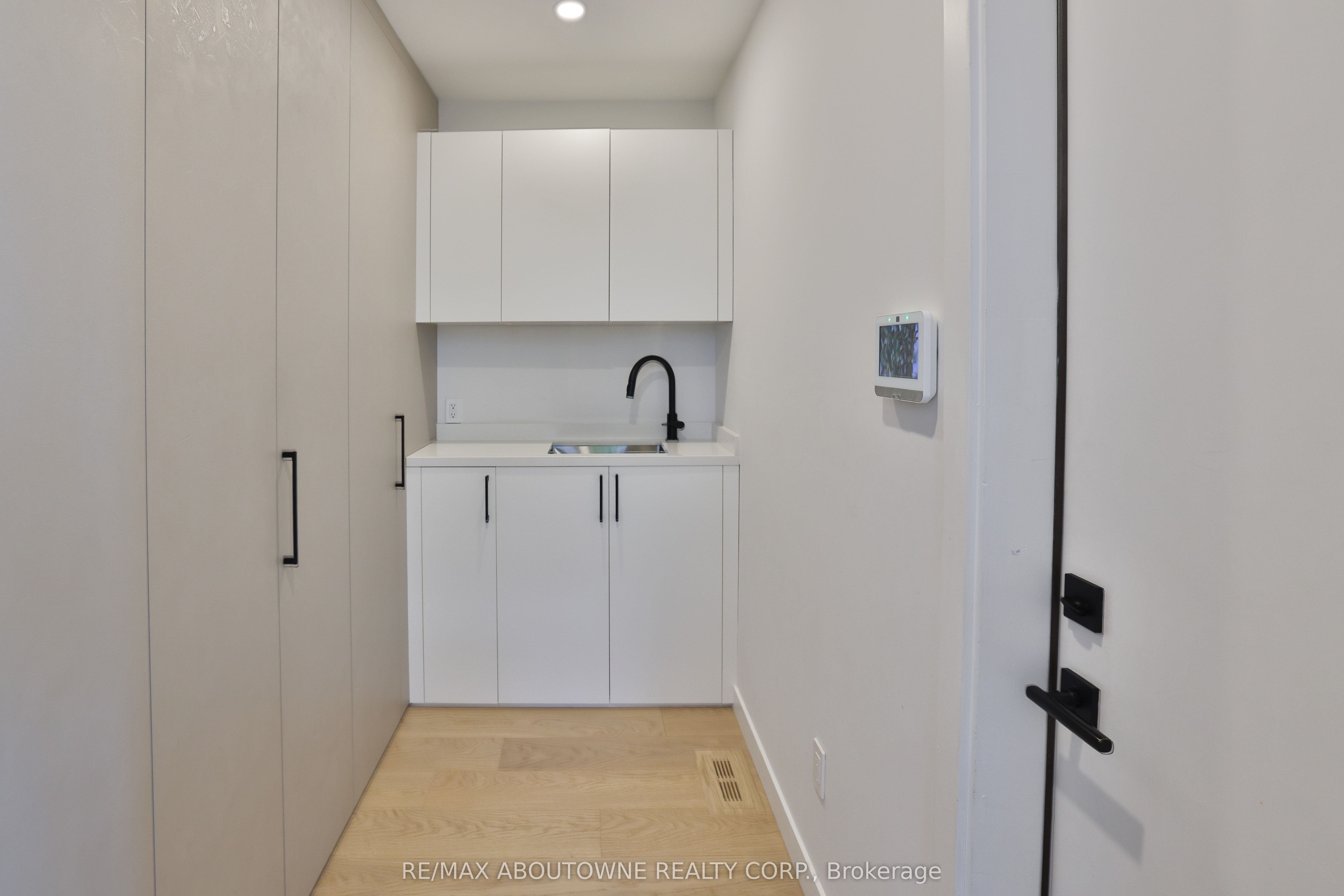 70 Upper Mount Albion Road Property Photo 15