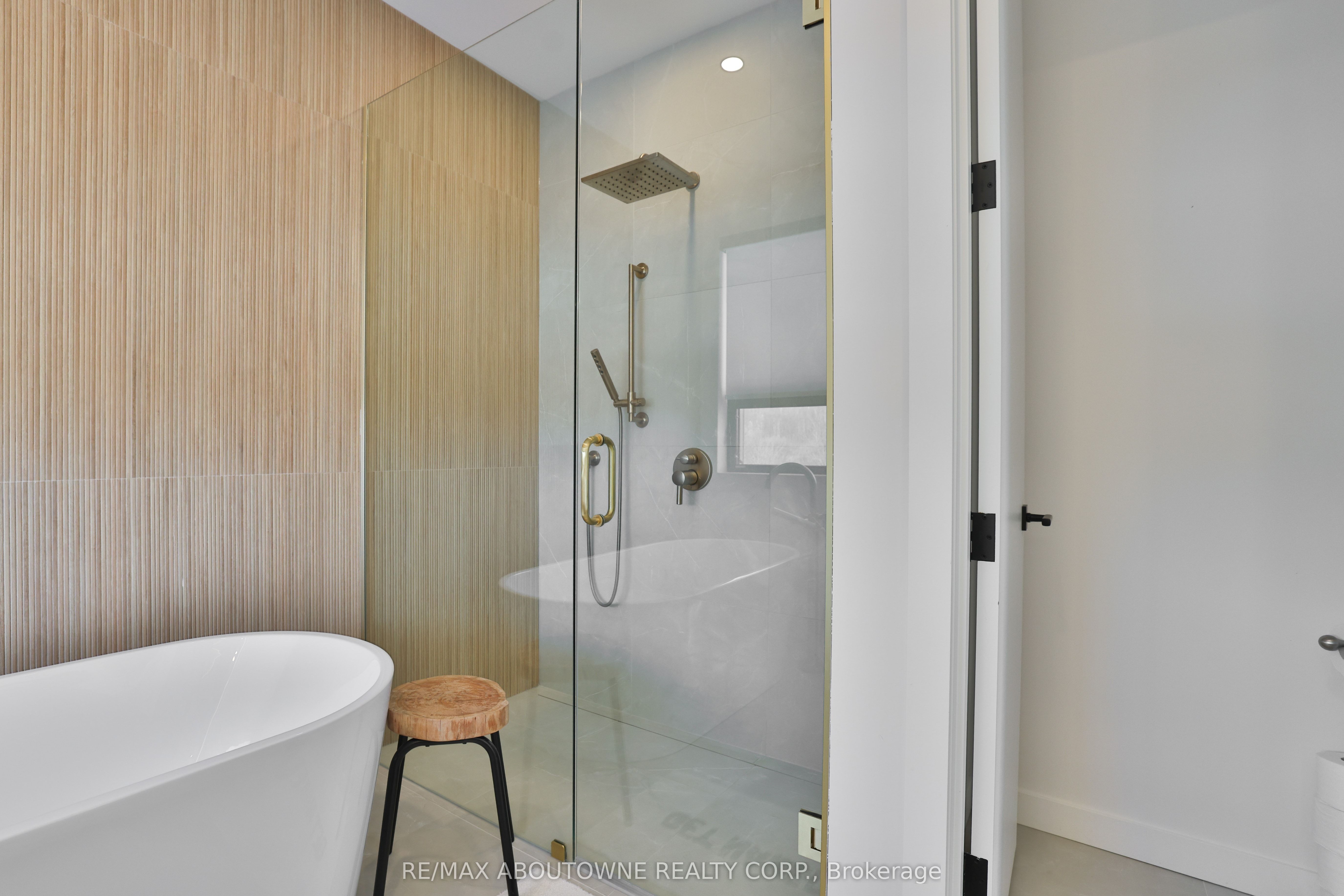 70 Upper Mount Albion Road Property Photo 21
