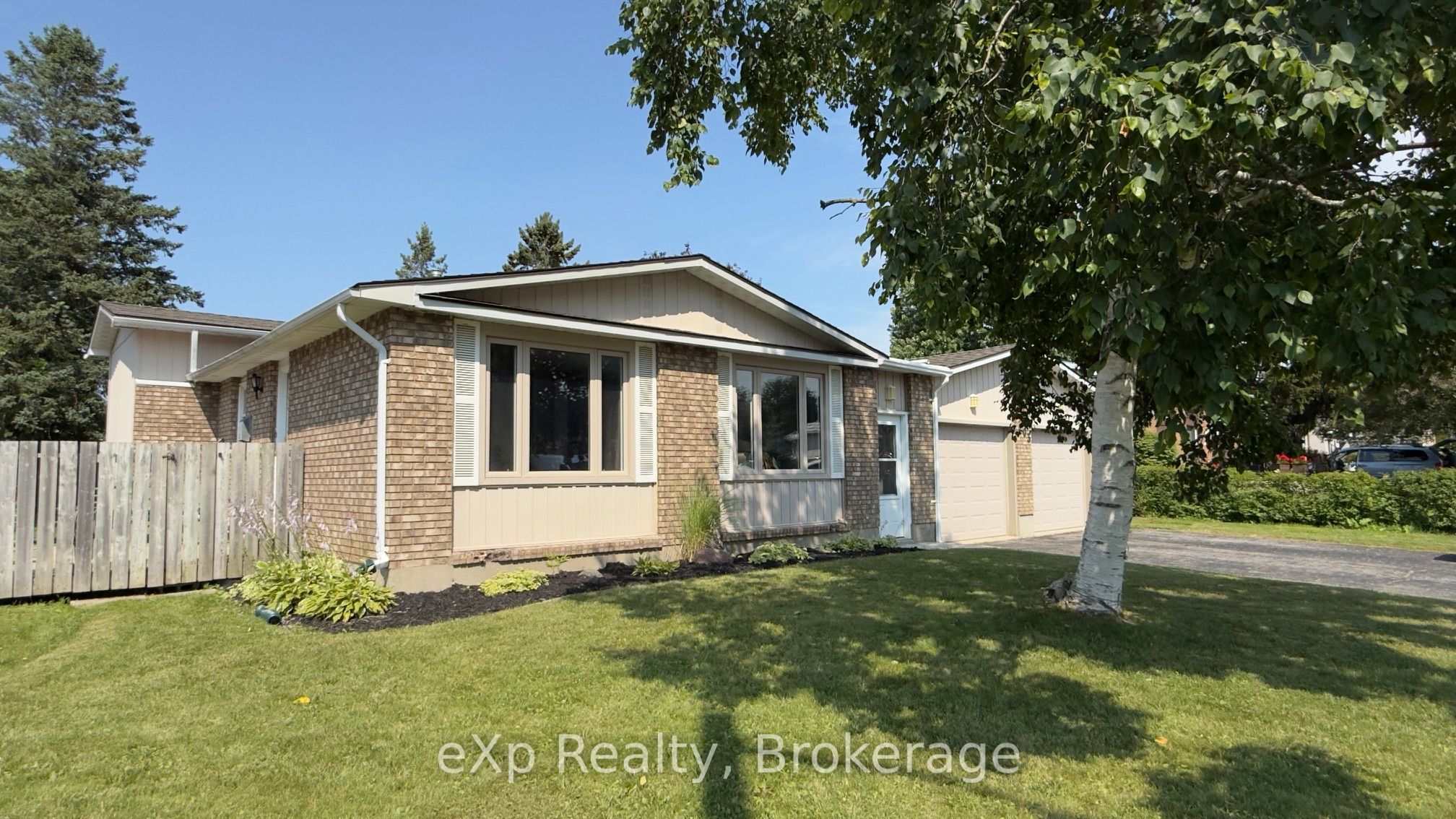403 Highland Drive Property Photo 1