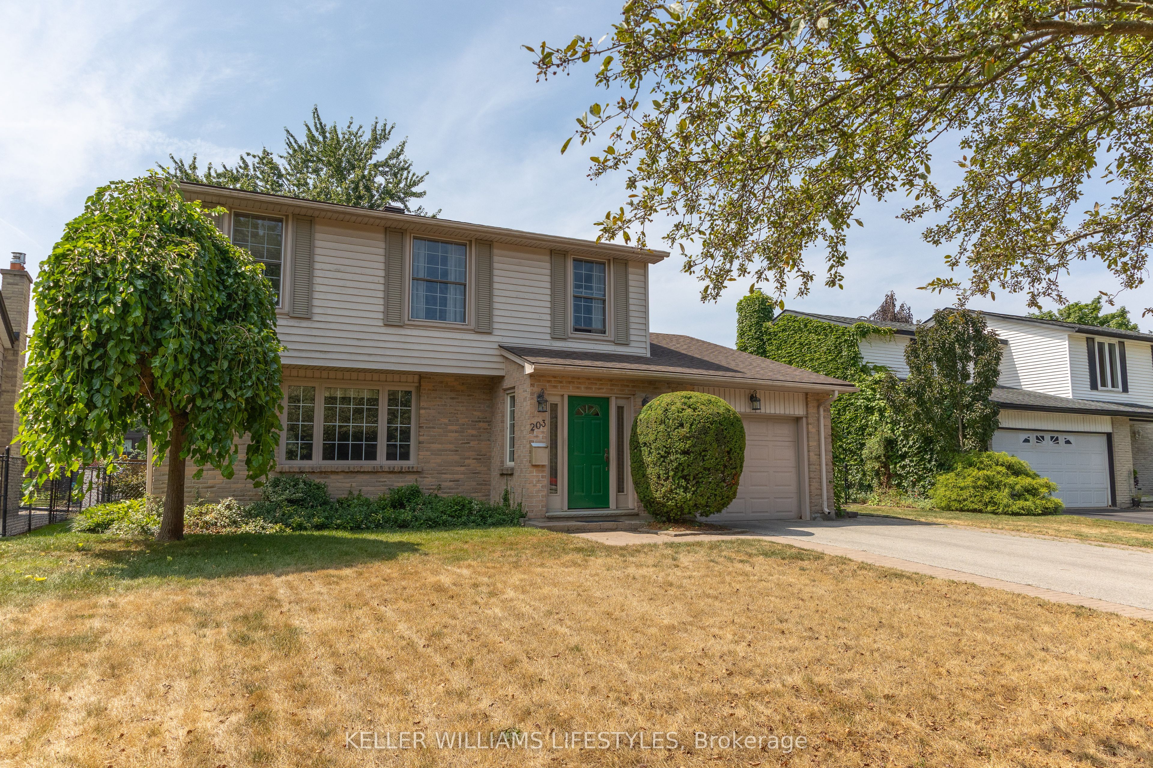 203 Mcmaster Court Property Photo 2