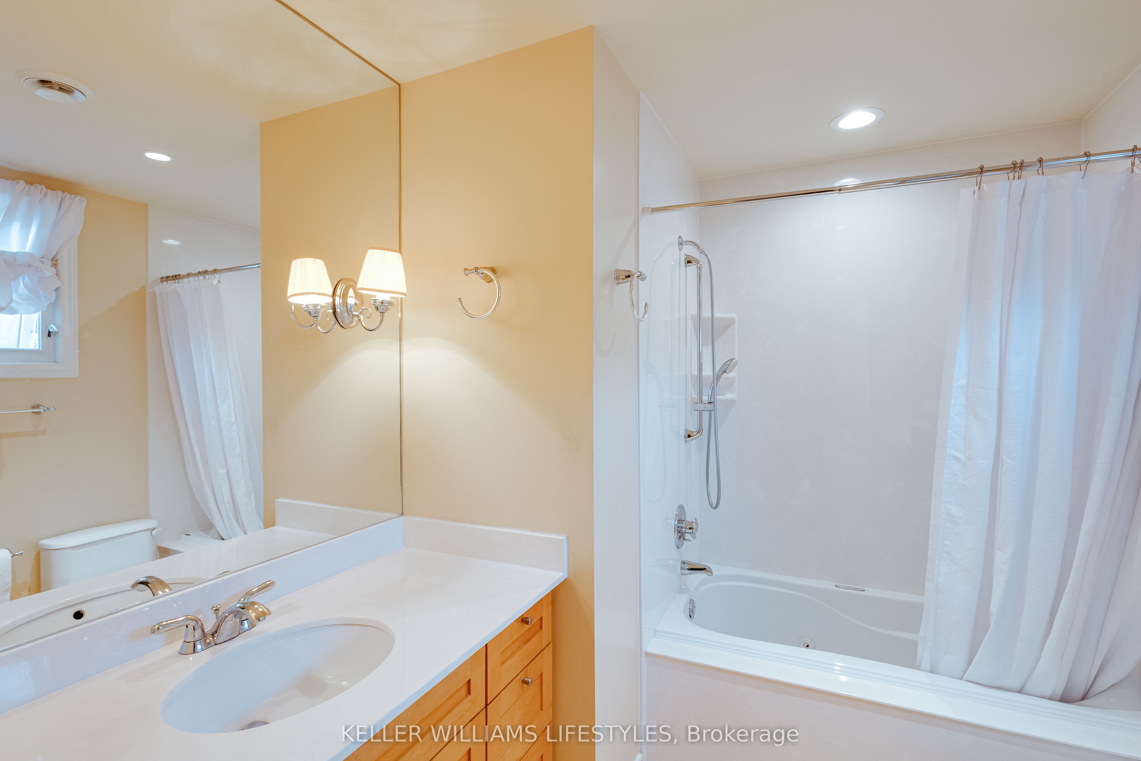 203 Mcmaster Court Property Photo 22